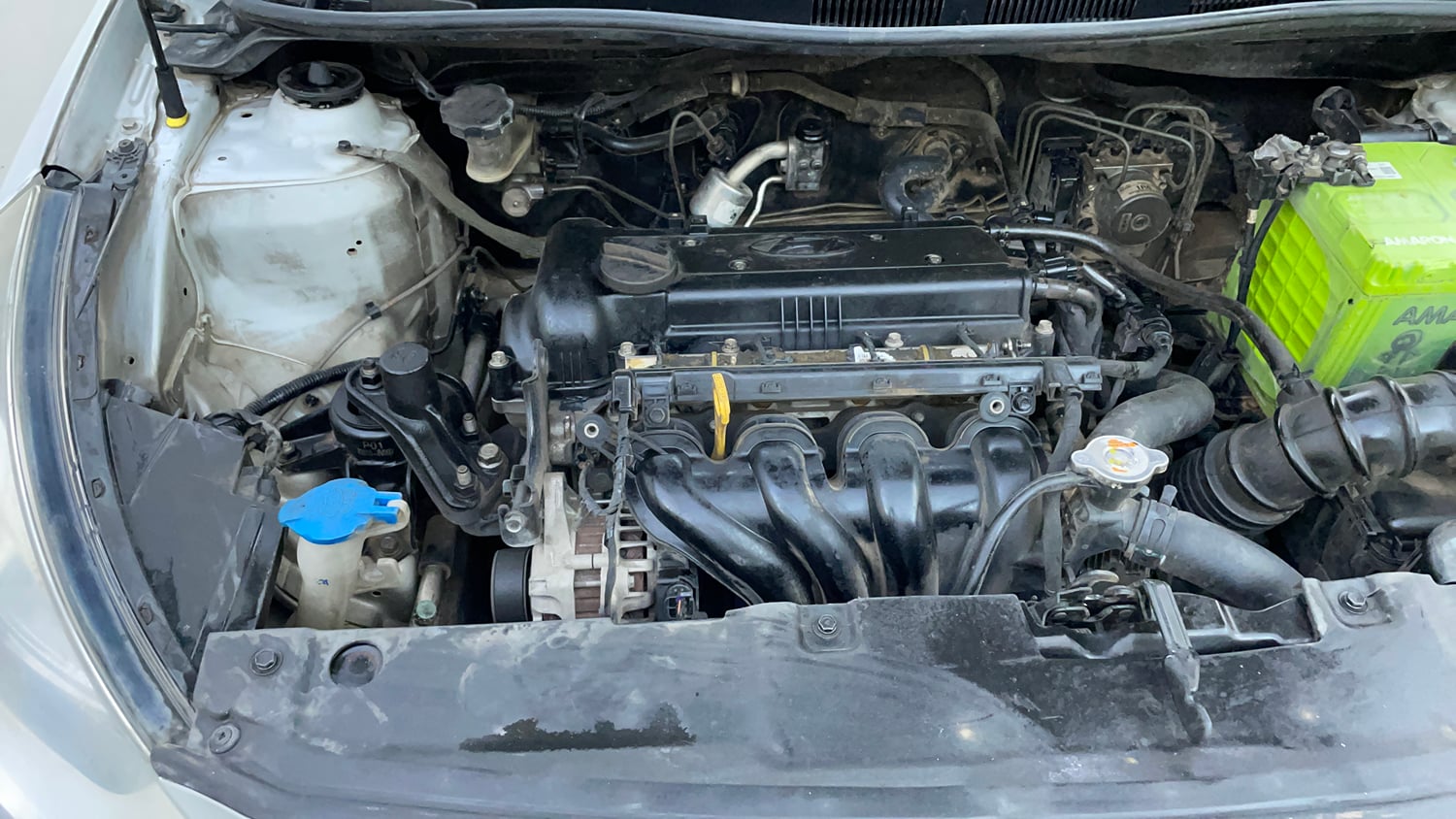Used 2014 Hyundai Verna Fluidic 1.6 VTVT SX Petrol Manual engine ENGINE RIGHT SIDE VIEW