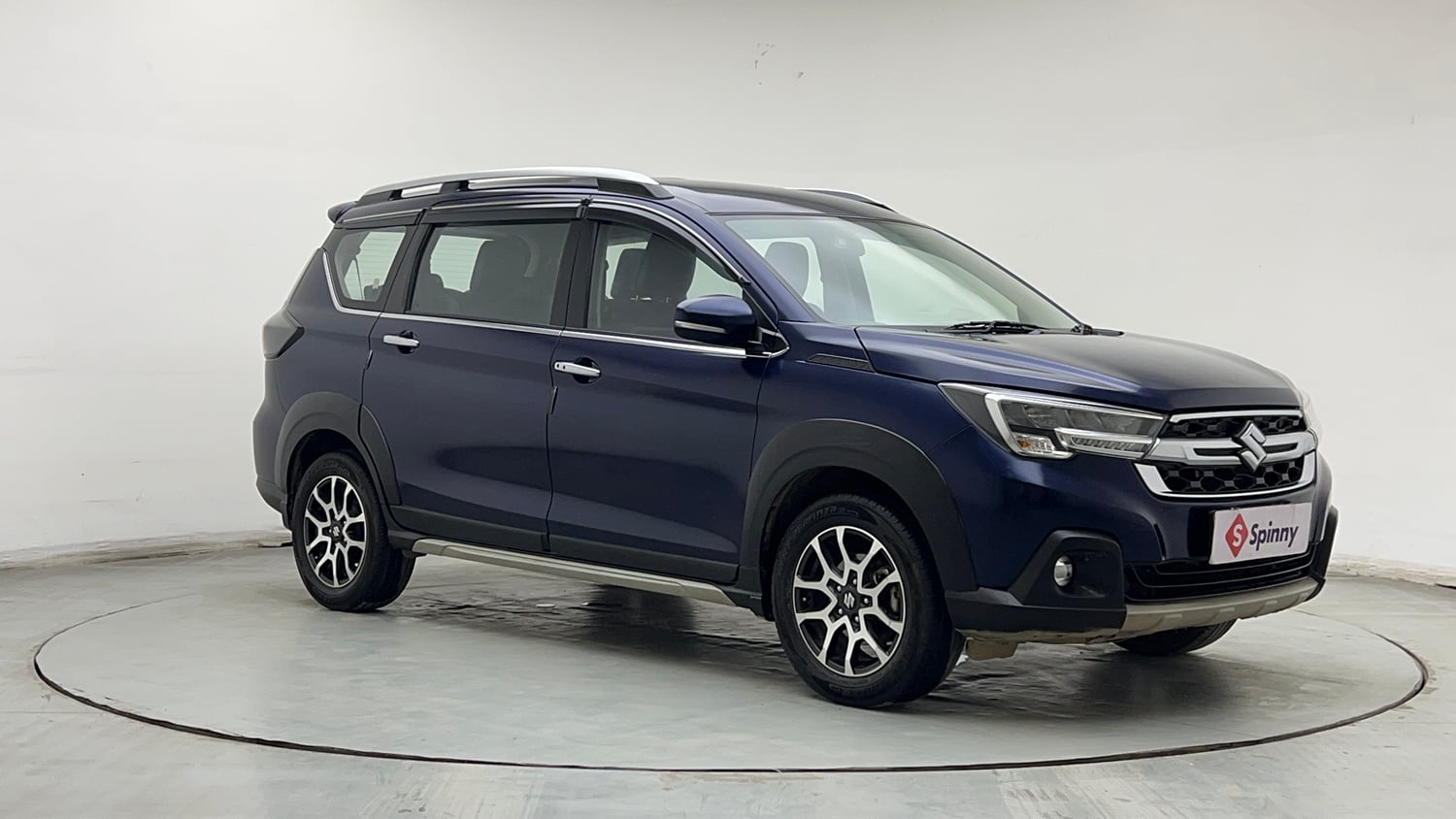 Used 2022 Maruti Suzuki XL6 Zeta MT Petrol Petrol Manual exterior RIGHT FRONT CORNER VIEW