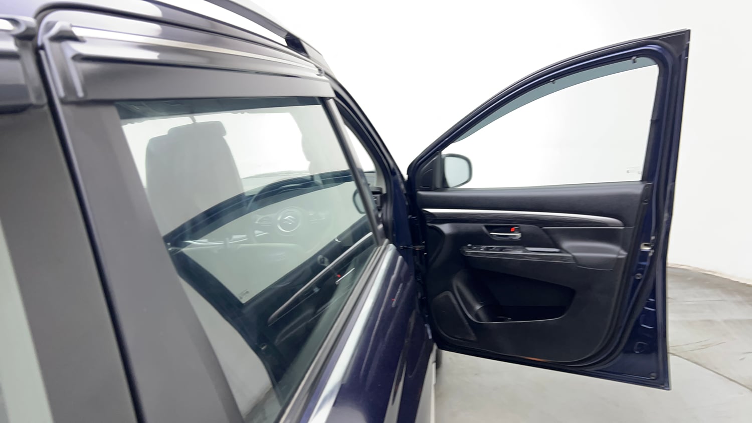 Used 2022 Maruti Suzuki XL6 Zeta MT Petrol Petrol Manual interior RIGHT FRONT DOOR OPEN VIEW