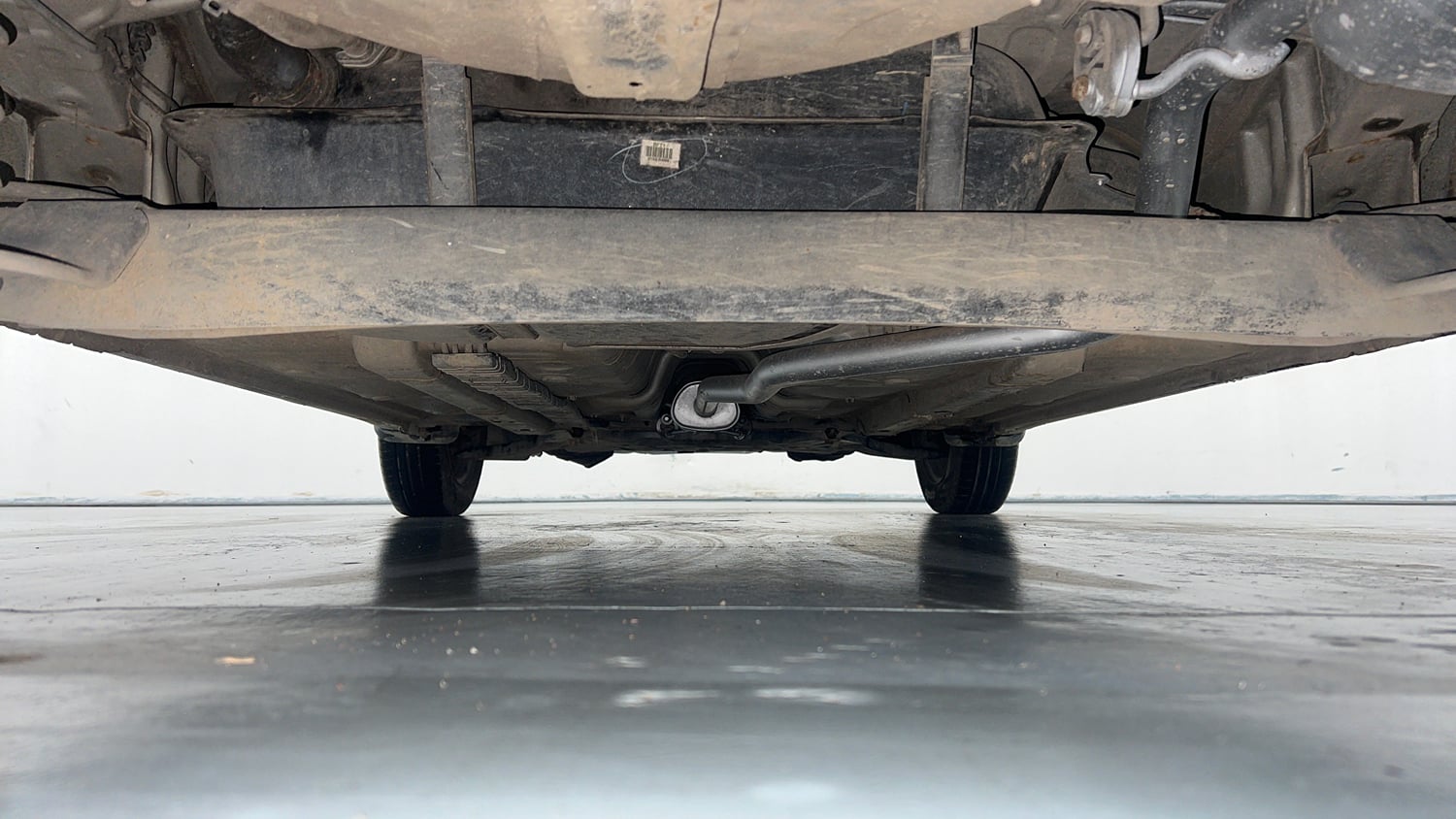 Used 2019 Hyundai Grand i10 Sportz 1.2 Kappa VTVT Petrol Manual extra REAR UNDERBODY VIEW (TAKEN FROM REAR)