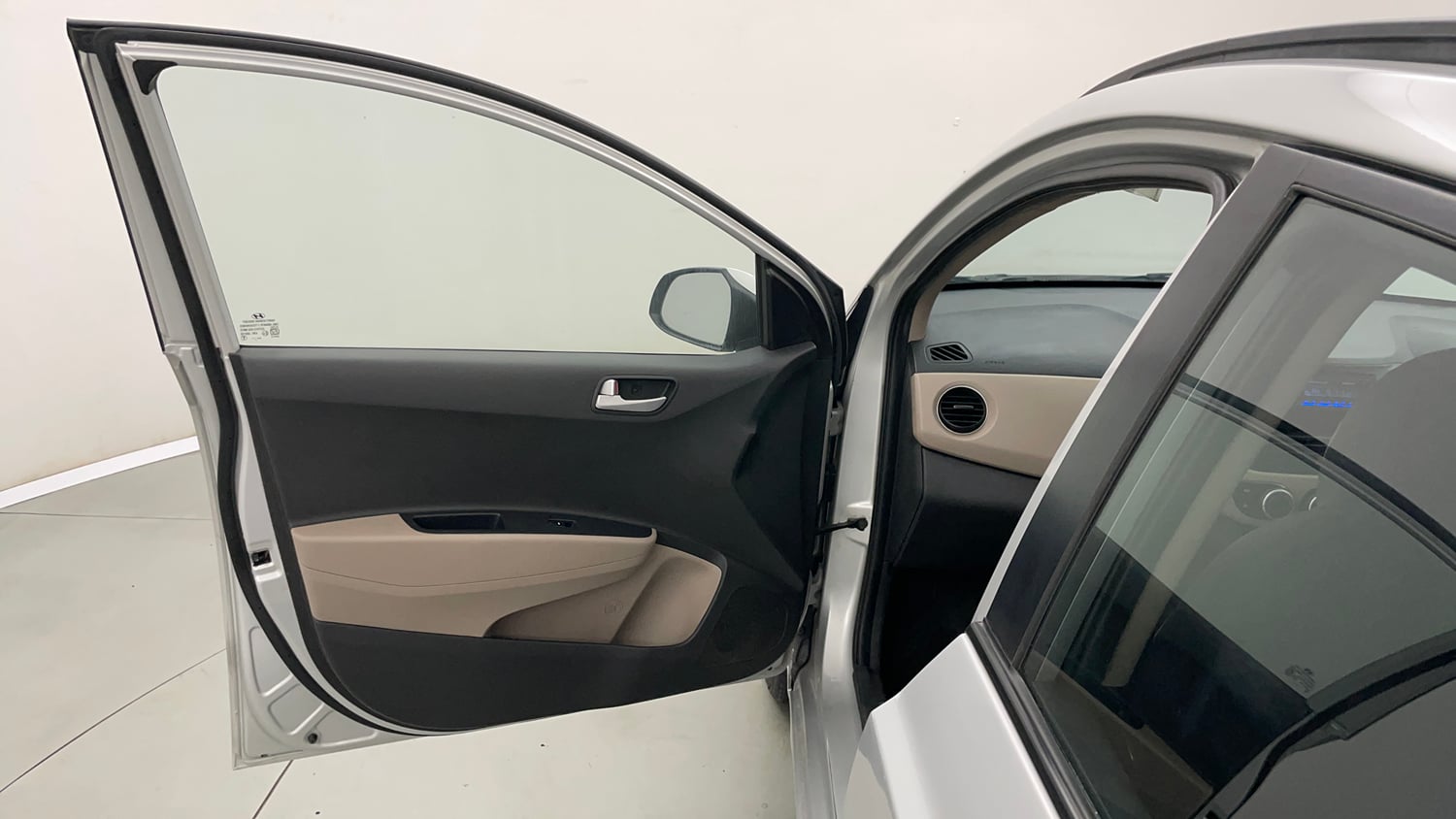 Used 2017 Hyundai Grand i10 Sportz 1.2 Kappa VTVT Petrol Manual interior LEFT FRONT DOOR OPEN VIEW