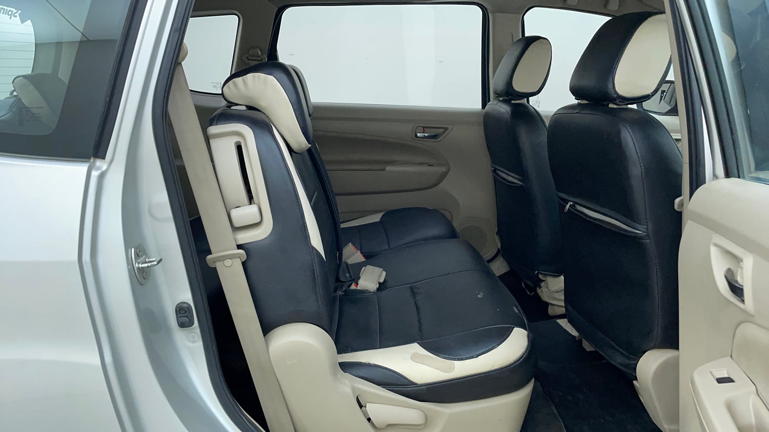 Used 2017 Maruti Suzuki Ertiga ZXI+ Petrol Manual interior RIGHT SIDE REAR DOOR CABIN VIEW