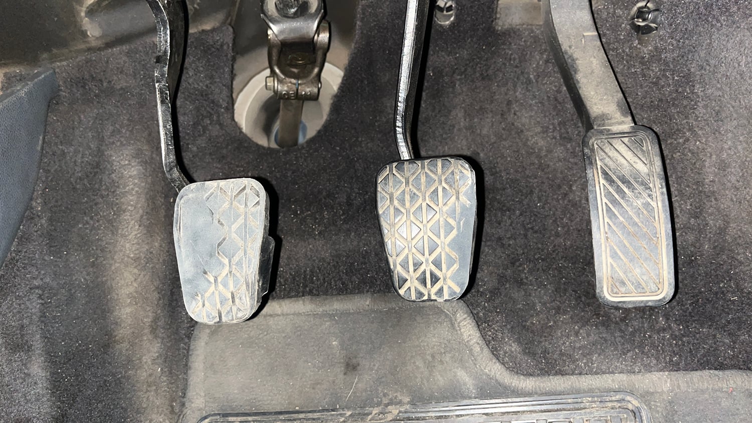Used 2015 Ford EcoSport Titanium 1.5 TDCi (Opt) Diesel Manual interior PEDALS VIEW