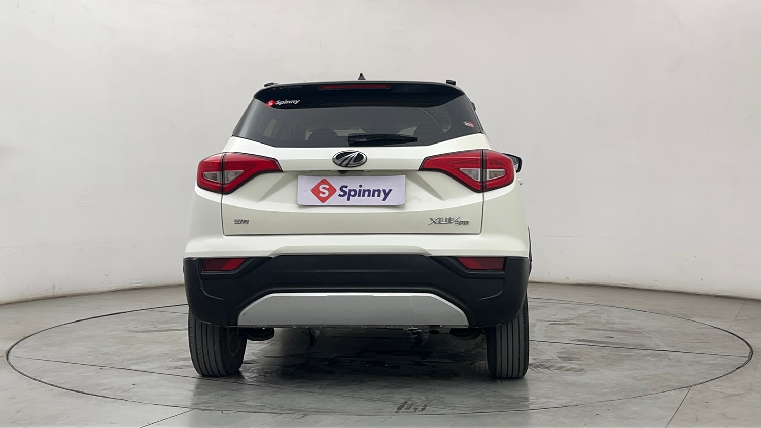 Used 2022 Mahindra XUV 300 W8 1.5 Diesel Diesel Manual exterior BACK VIEW