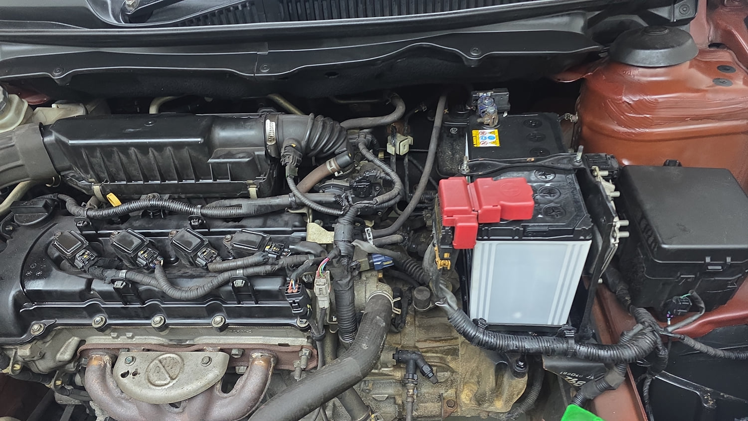 Used 2019 Maruti Suzuki Ciaz Delta Hybrid 1.5 Petrol Manual engine ENGINE LEFT SIDE VIEW