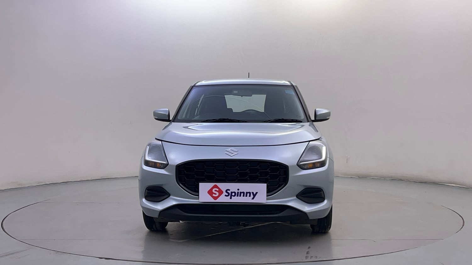 Used 2026 Maruti Suzuki Swift VXi (O) Petrol Manual exterior FRONT VIEW