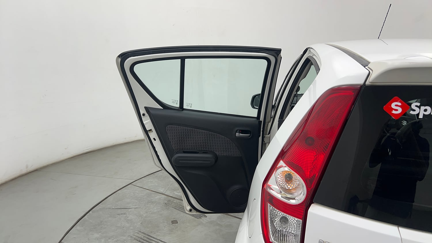 Used 2013 Maruti Suzuki Ritz Vxi BS-IV Petrol Manual interior LEFT REAR DOOR OPEN VIEW