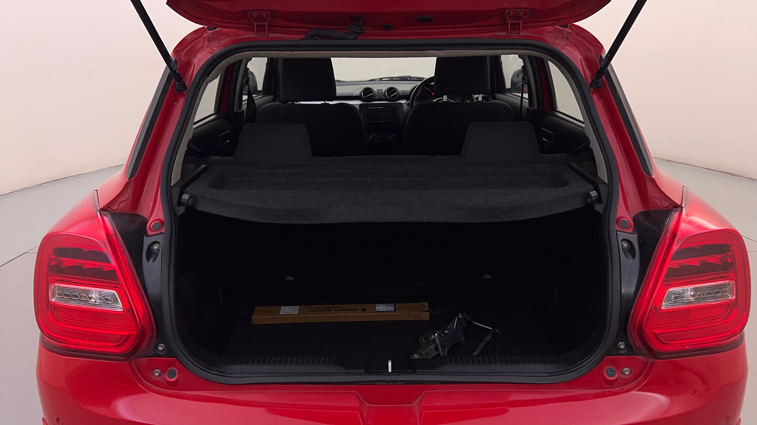 Used 2021 Maruti Suzuki Swift VXi AMT Petrol Automatic interior DICKY INSIDE VIEW