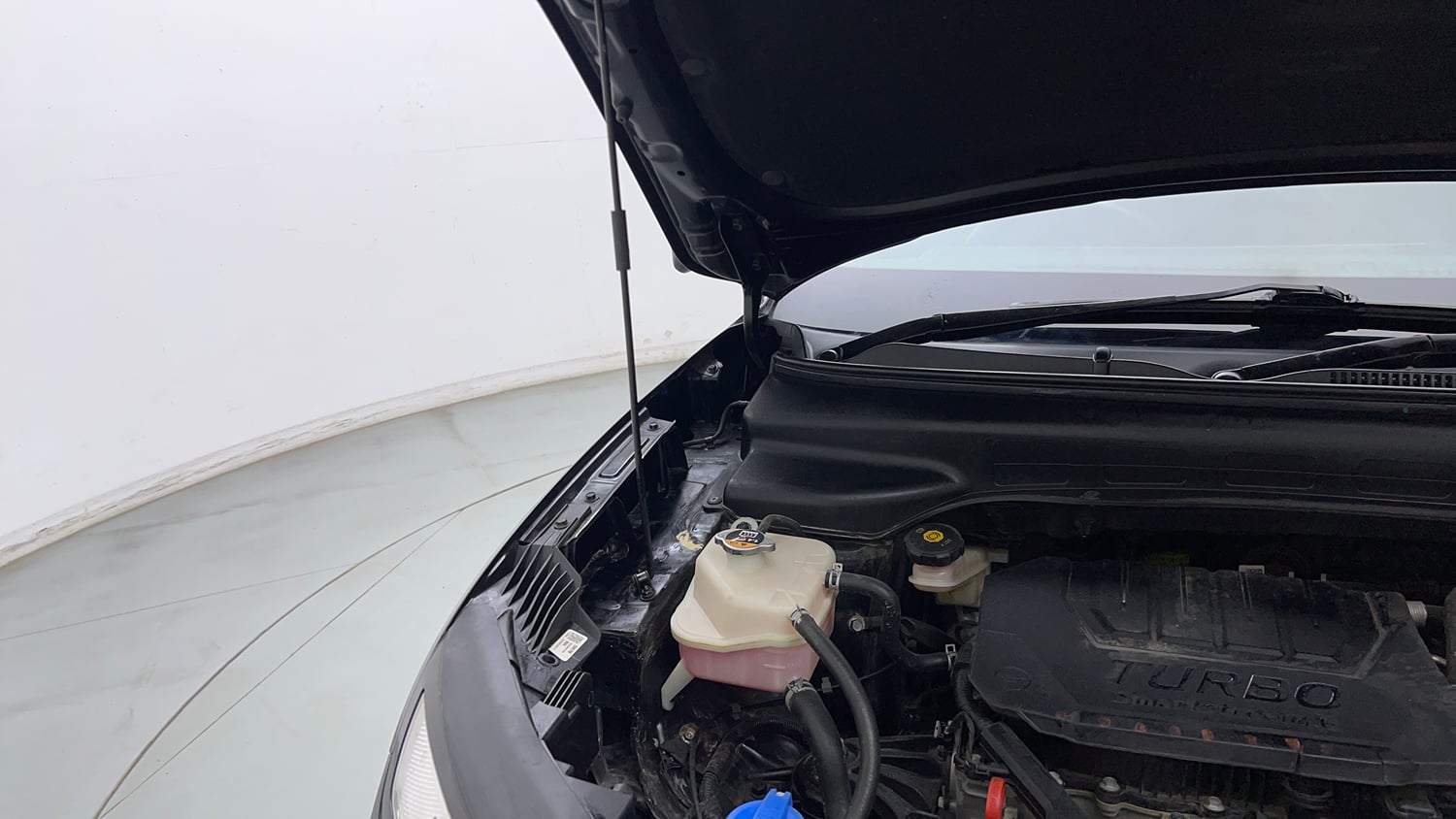 Used 2024 Hyundai Creta N-Line N10 1.5 Turbo DCT Petrol Automatic engine ENGINE RIGHT SIDE HINGE & APRON VIEW