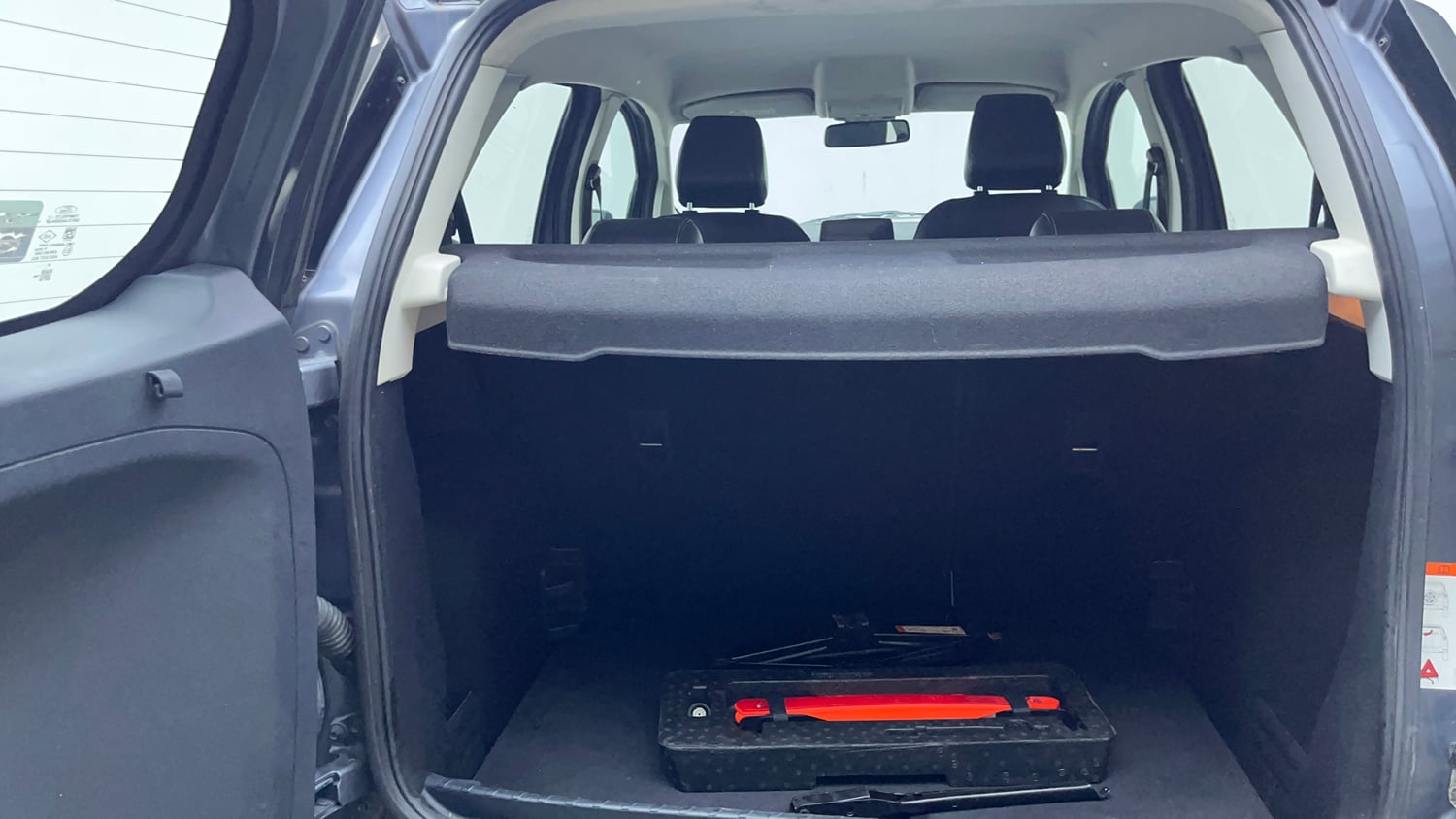 Used 2019 Ford EcoSport Titanium + 1.5L Ti-VCT AT Petrol Automatic interior DICKY INSIDE VIEW