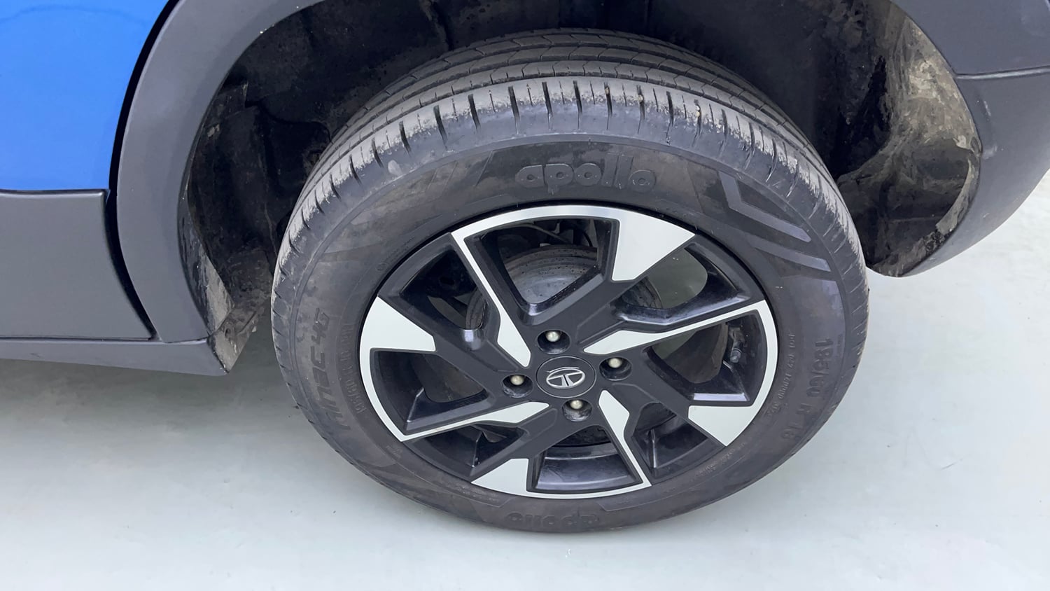 Used 2023 Tata Punch Creative AMT Petrol Automatic tyres LEFT REAR TYRE RIM VIEW
