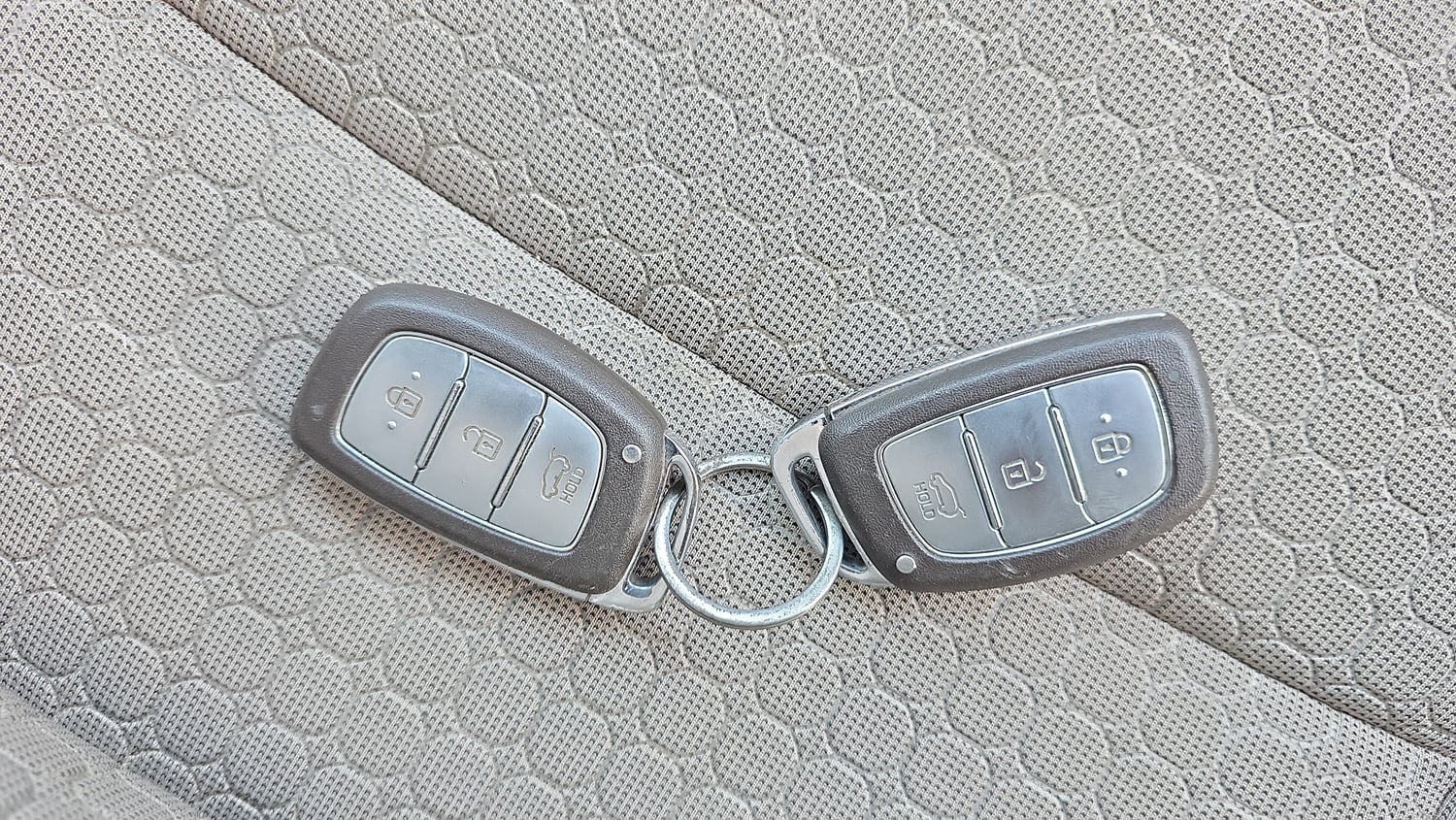 Used 2017 Hyundai Elite i20 Asta 1.2 (O) Petrol Manual extra CAR KEY VIEW