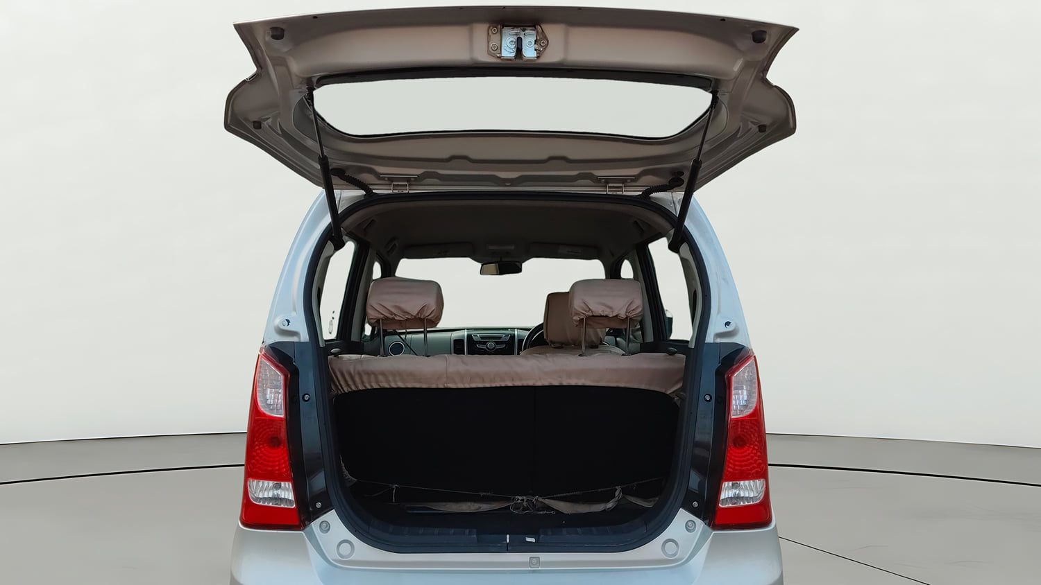 Used 2013 Maruti Suzuki Wagon R VXI Petrol Manual interior DICKY INSIDE VIEW