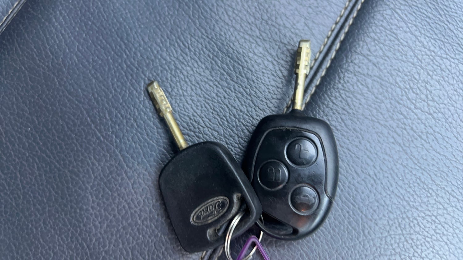 Used 2012 Ford Figo Duratec Petrol ZXI 1.2 Petrol Manual extra CAR KEY VIEW