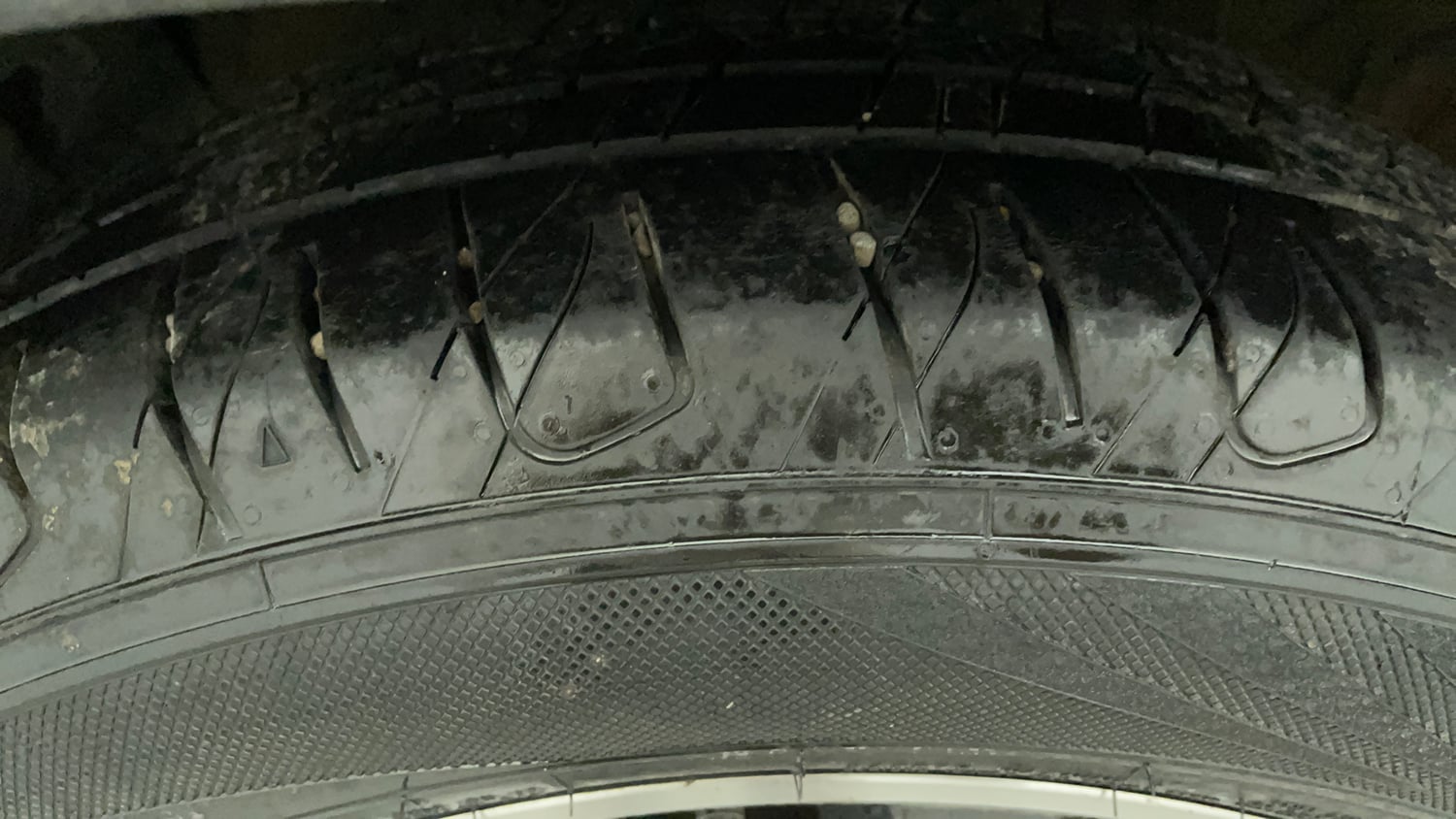 Used 2020 Hyundai Creta SX (O) 1.5 Petrol IVT Petrol Automatic tyres LEFT FRONT TYRE TREAD VIEW