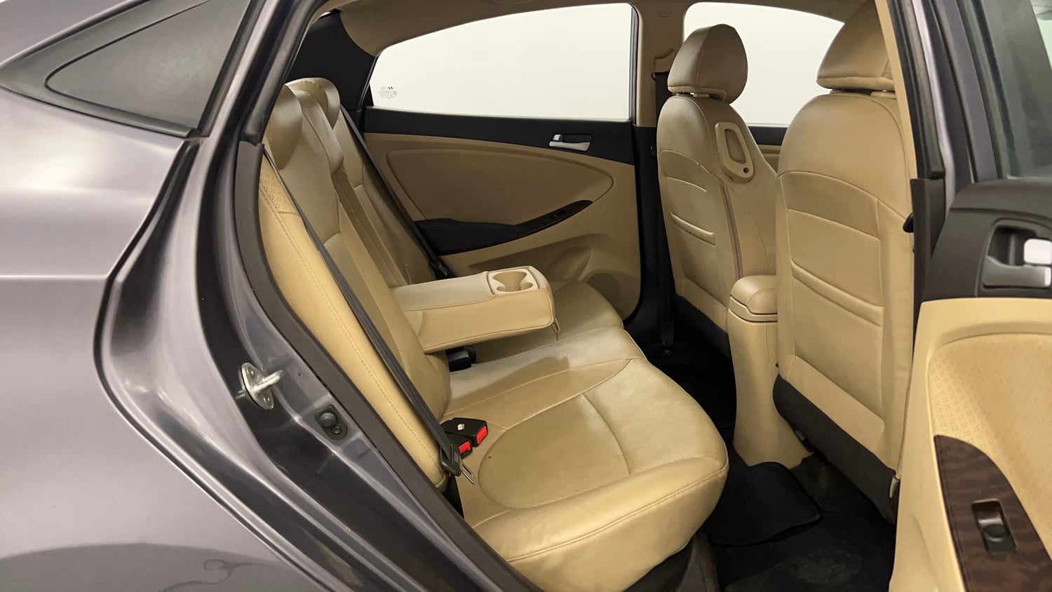 Used 2015 Hyundai Fluidic Verna 4S 1.6 VTVT SX Petrol Manual interior RIGHT SIDE REAR DOOR CABIN VIEW