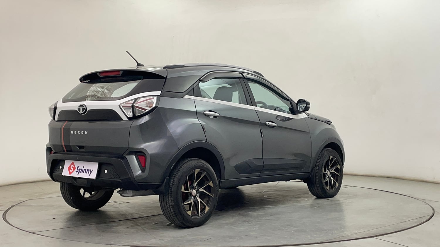 Used 2021 Tata Nexon XM (S) Petrol Manual exterior RIGHT REAR CORNER VIEW