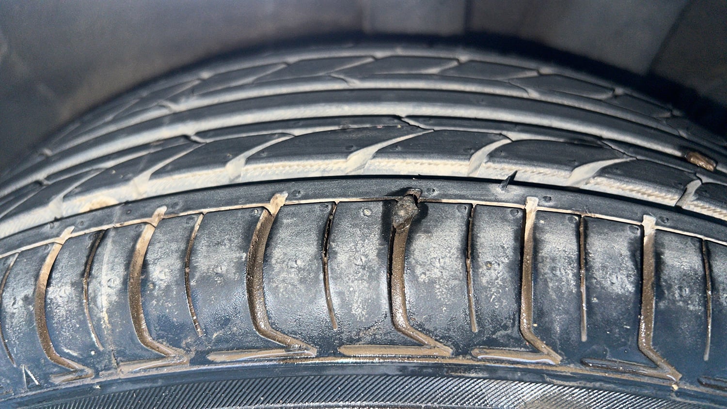 Used 2015 Hyundai Xcent S 1.2 Petrol Manual tyres LEFT REAR TYRE TREAD VIEW
