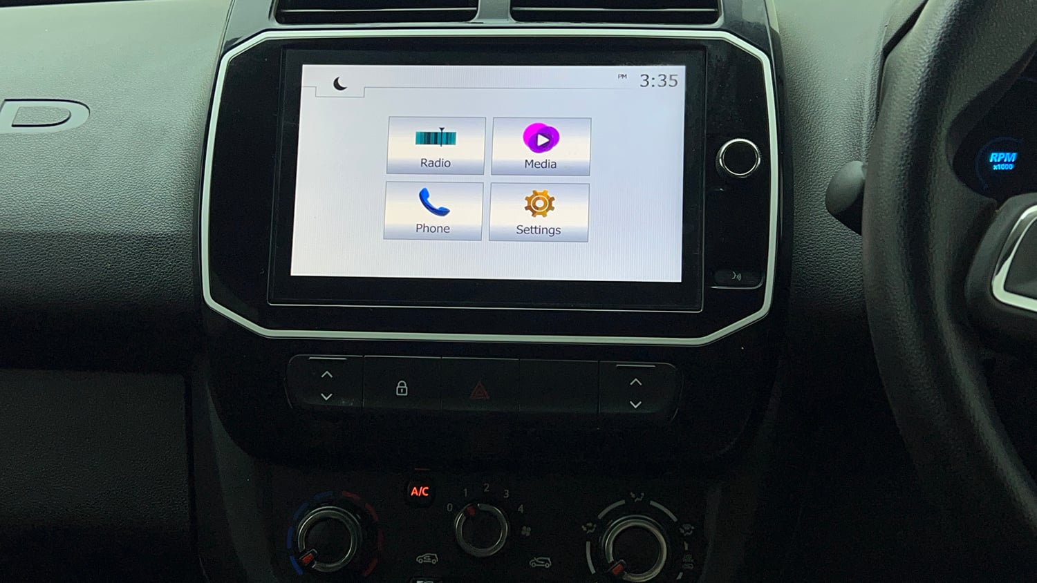 Used 2022 Renault Kwid CLIMBER AMT Petrol Automatic top_features Integrated (in-dash) music system