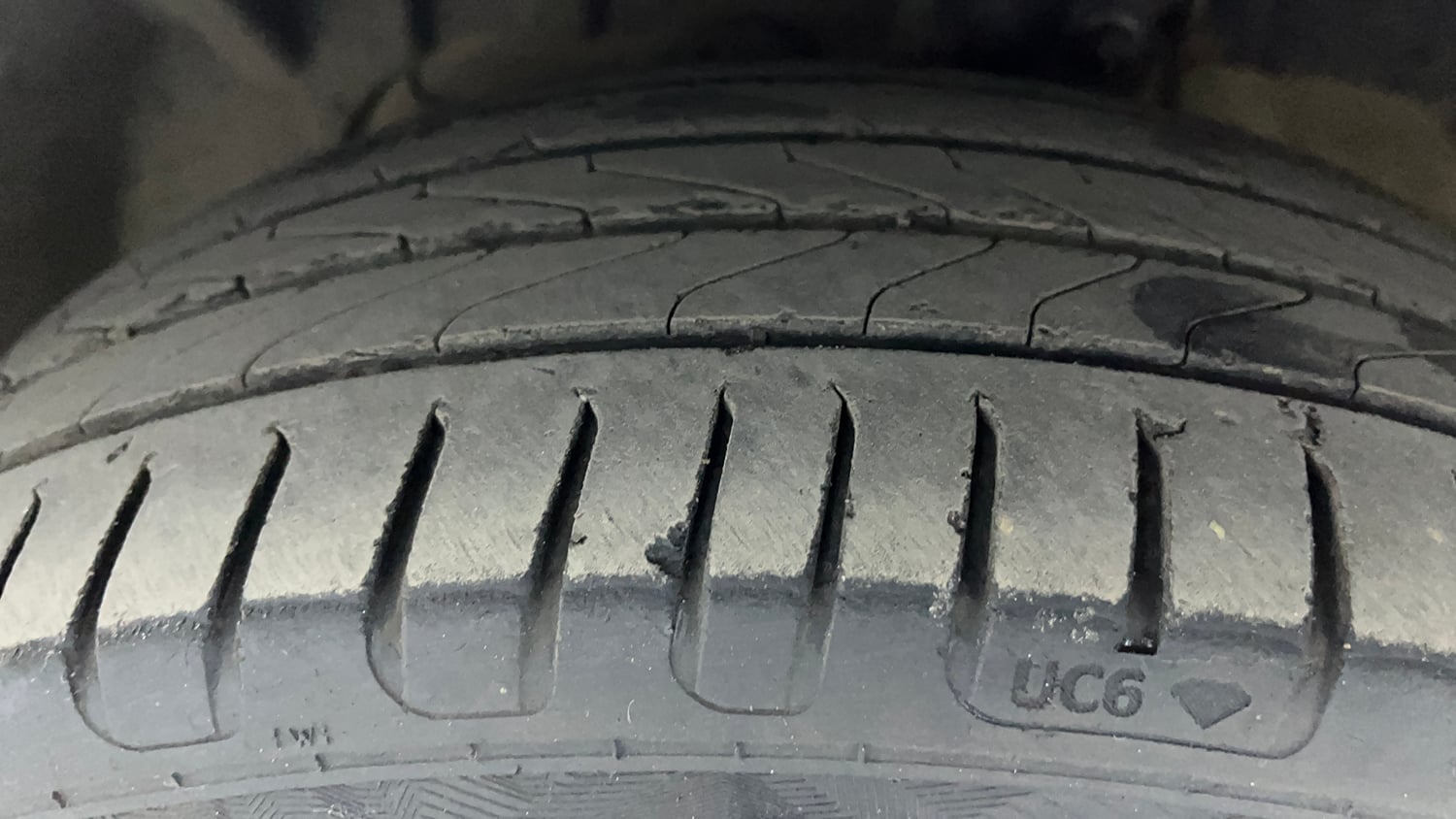 Used 2015 Ford EcoSport Titanium 1.5 TDCi (Opt) Diesel Manual tyres LEFT FRONT TYRE TREAD VIEW
