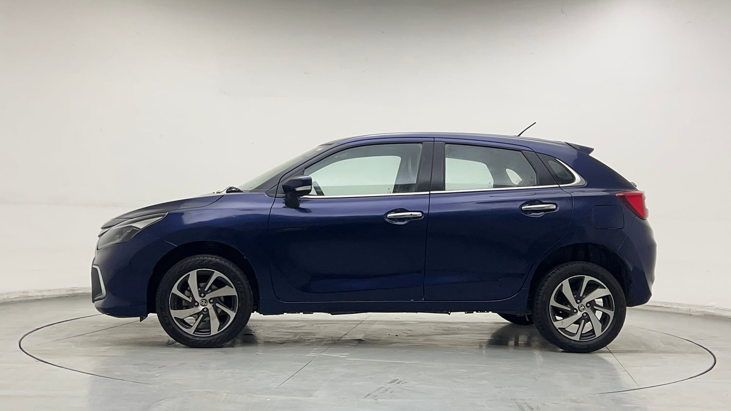 Used 2023 Toyota Glanza G Petrol Manual exterior LEFT SIDE VIEW