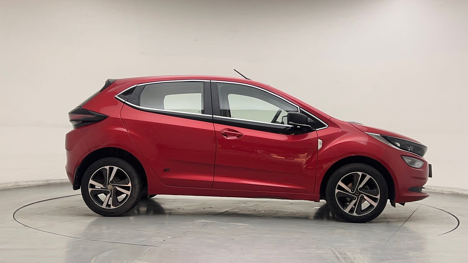 Used 2021 Tata Altroz XZ Petrol Petrol Manual exterior RIGHT SIDE VIEW