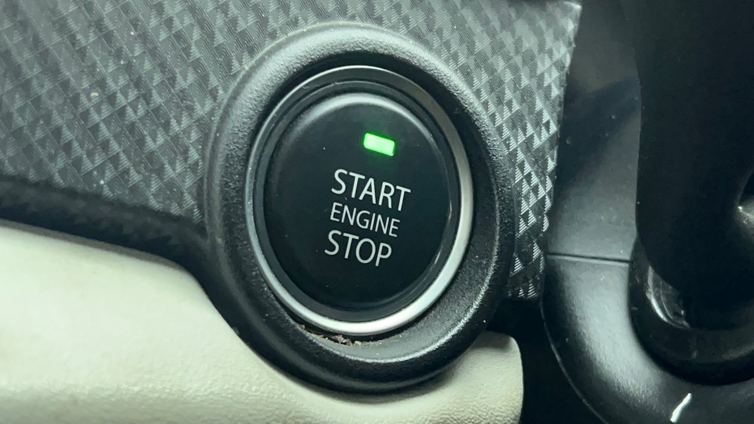 Used 2024 Tata Nexon Creative Plus S 1.2 Revotron Petrol 6AMT Petrol Automatic top_features Keyless start