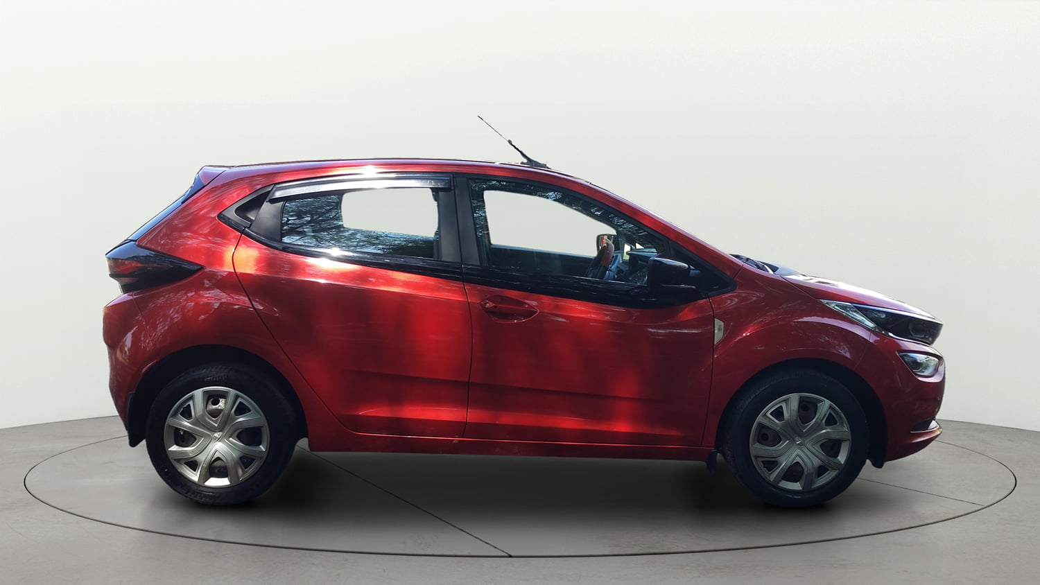 Used 2020 Tata Altroz XT Petrol Petrol Manual exterior RIGHT SIDE VIEW
