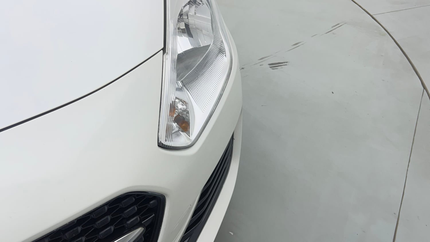 Used 2022 Maruti Suzuki Swift VXi Petrol Manual dents MINOR SCRATCH