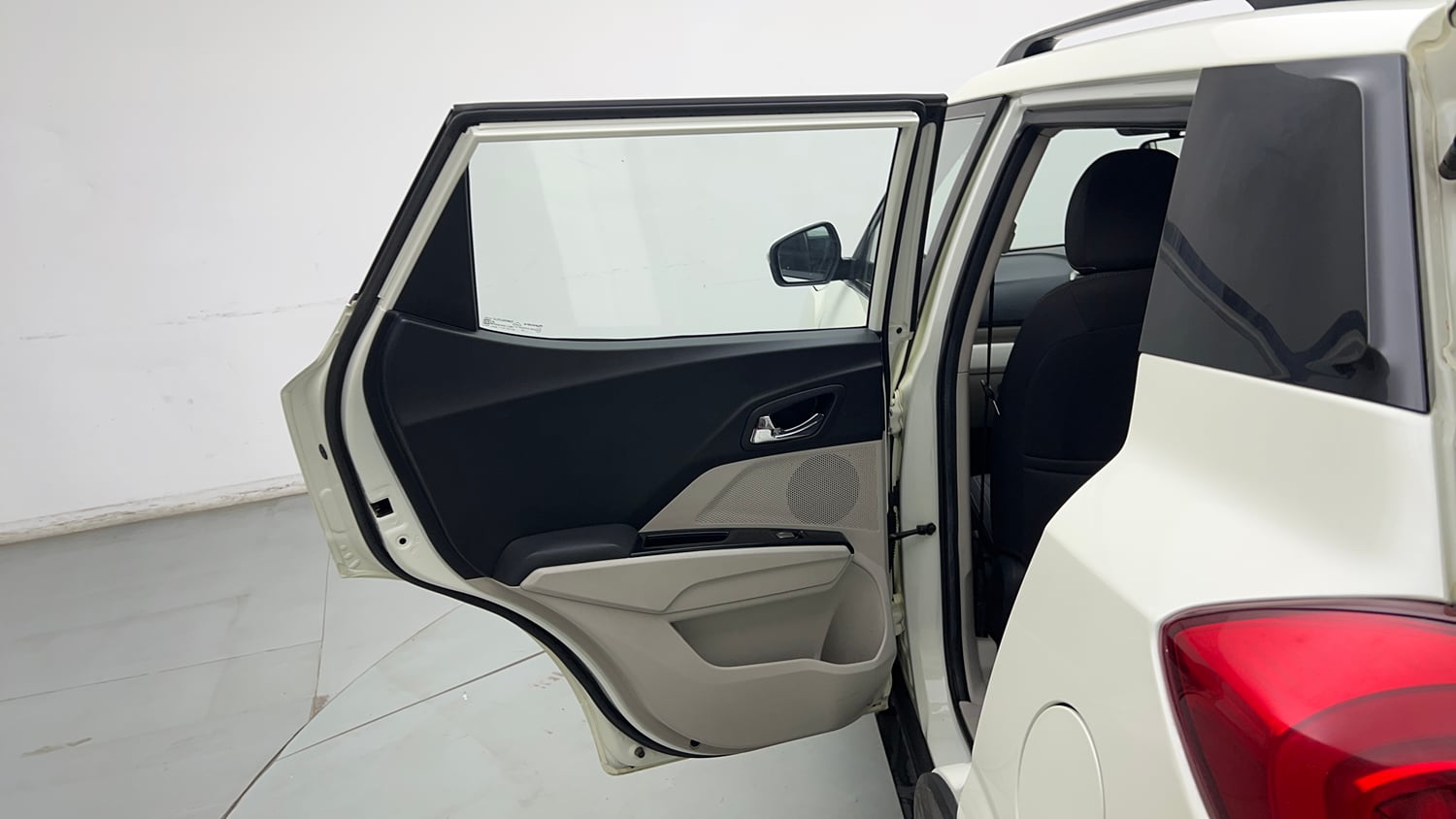 Used 2021 Mahindra XUV 300 W8 1.2 Petrol Petrol Manual interior LEFT REAR DOOR OPEN VIEW