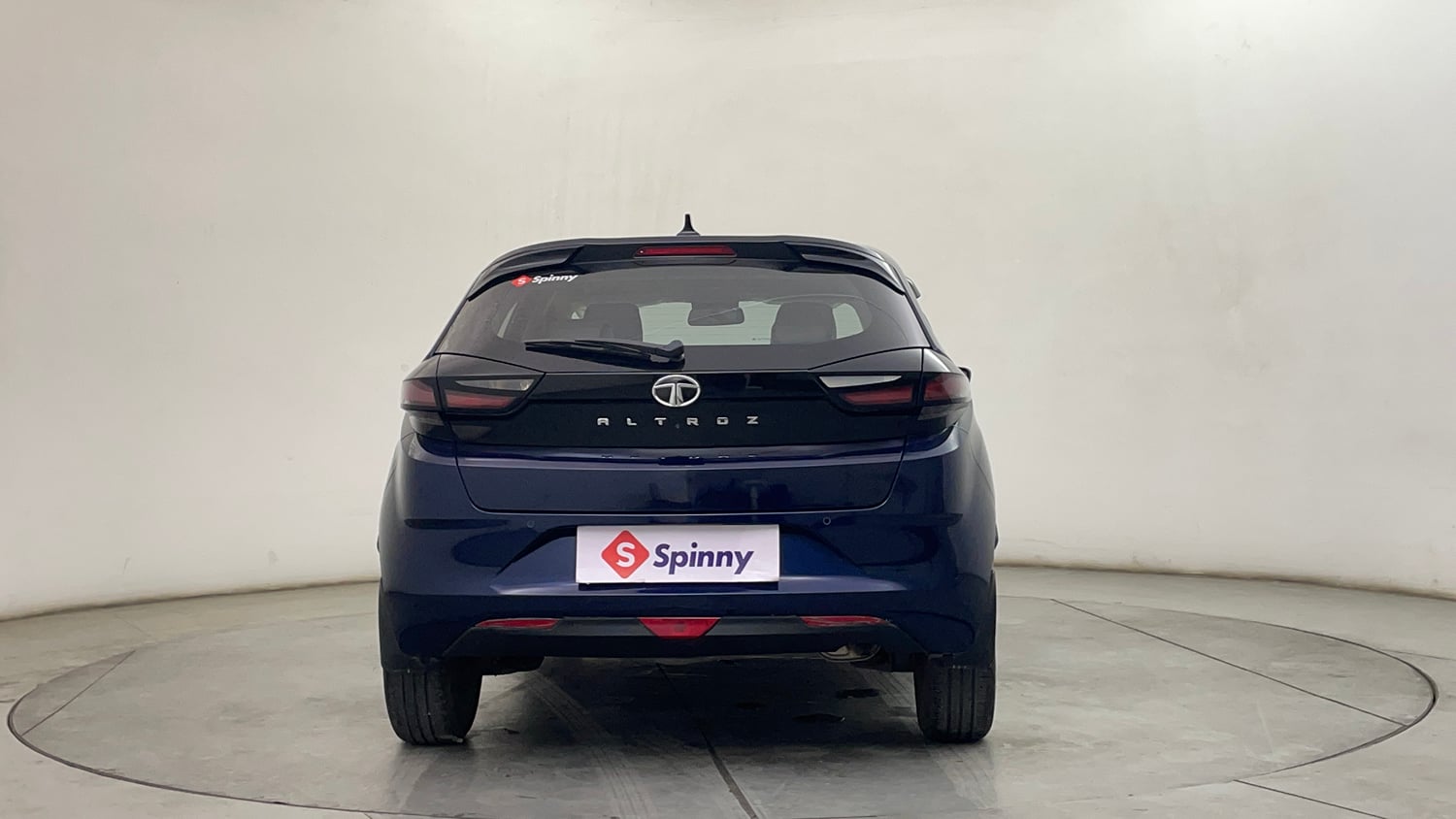 Used 2023 Tata Altroz XZ Plus (S) Petrol Manual exterior BACK VIEW