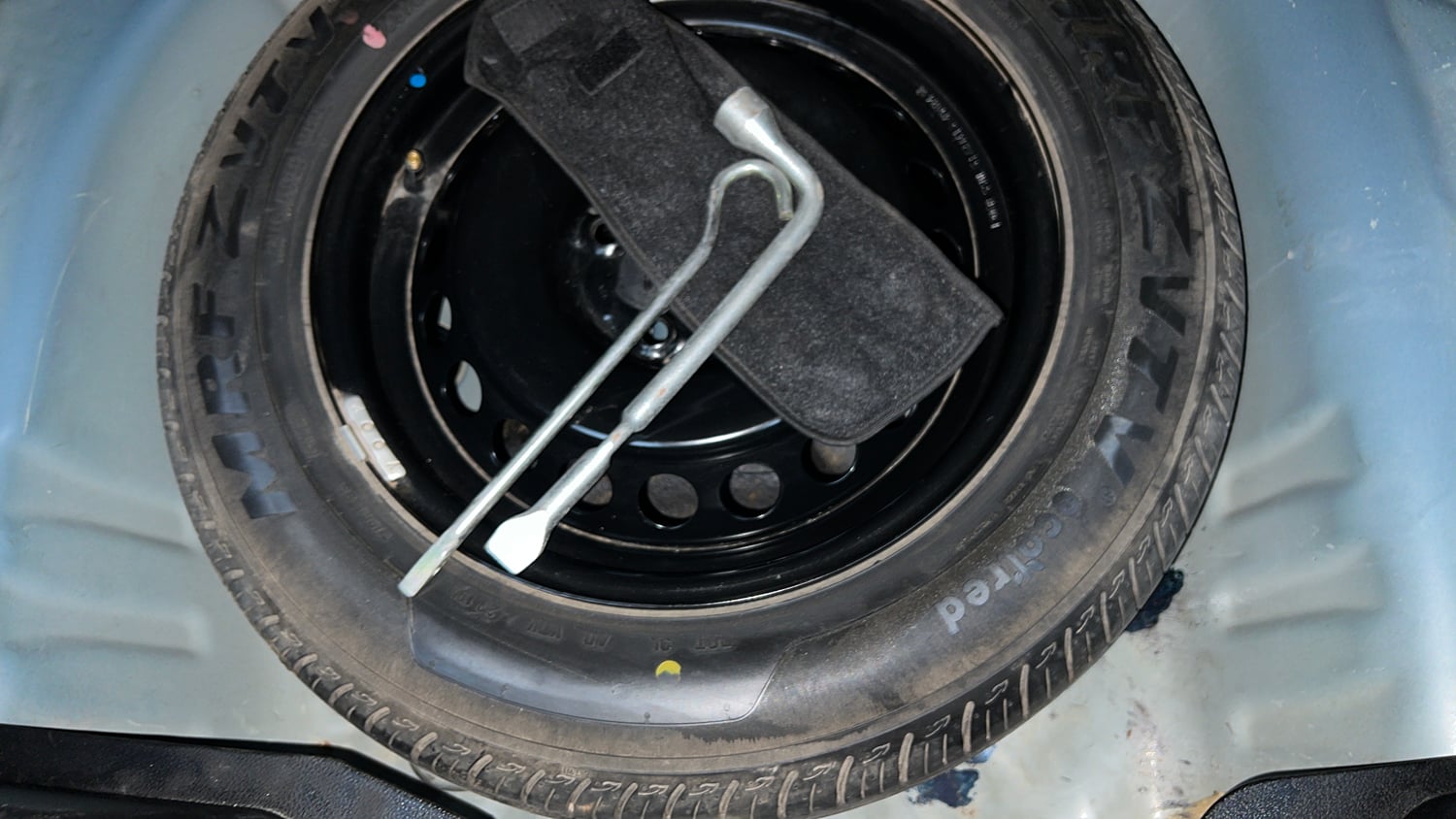 Used 2019 Maruti Suzuki Baleno Zeta Petrol Manual tyres SPARE TYRE VIEW