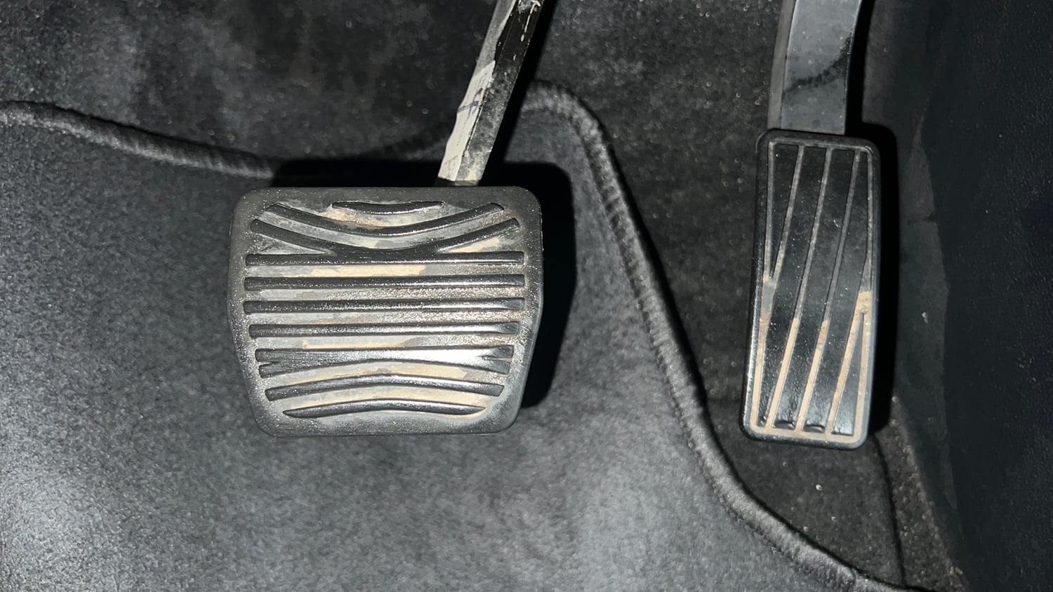 Used 2022 Mahindra Scorpio N Z8 L Petrol AT 7 STR Petrol Automatic interior PEDALS VIEW