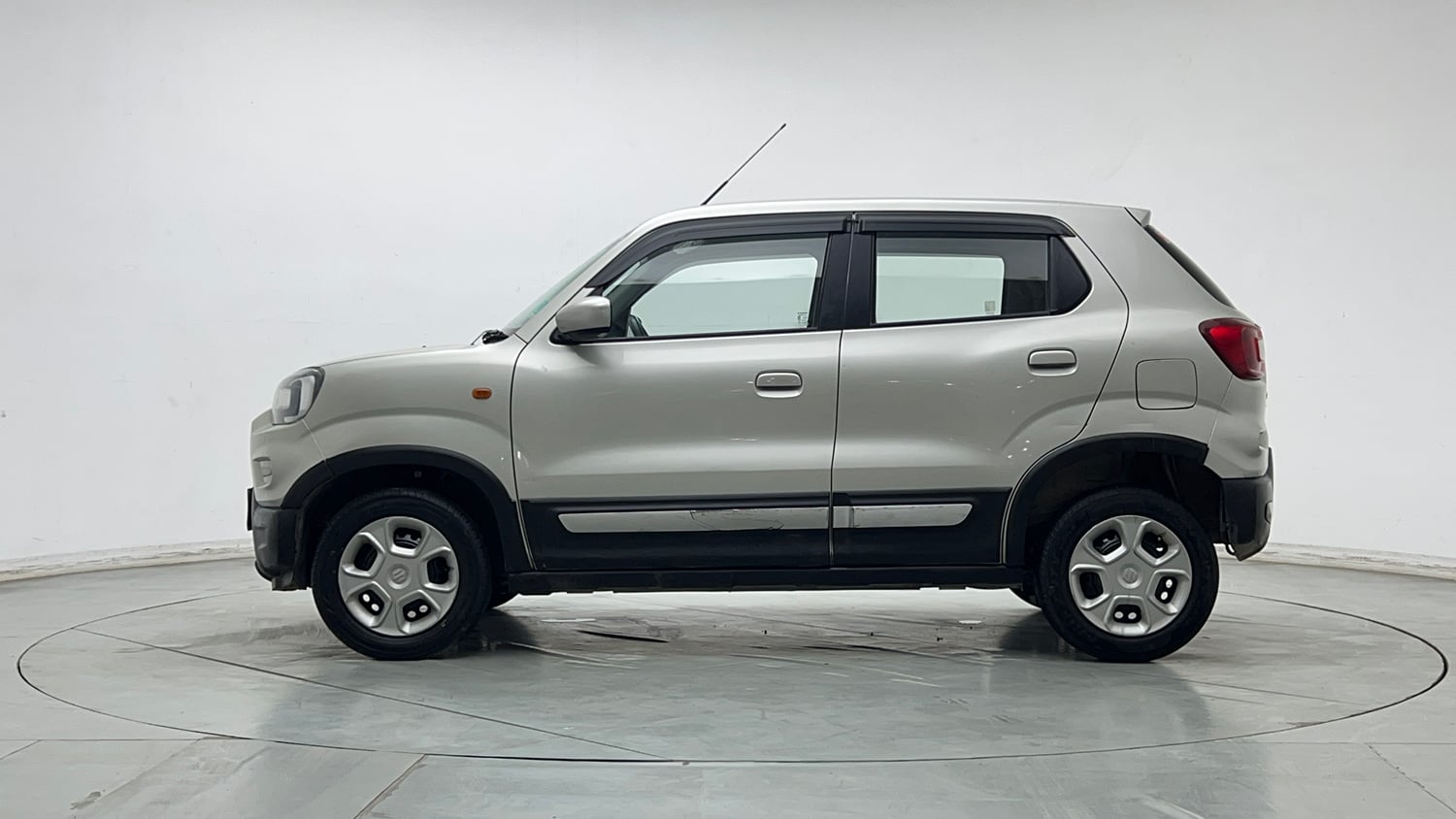 Used 2020 Maruti Suzuki S-Presso VXi Plus AMT Petrol Automatic exterior LEFT SIDE VIEW