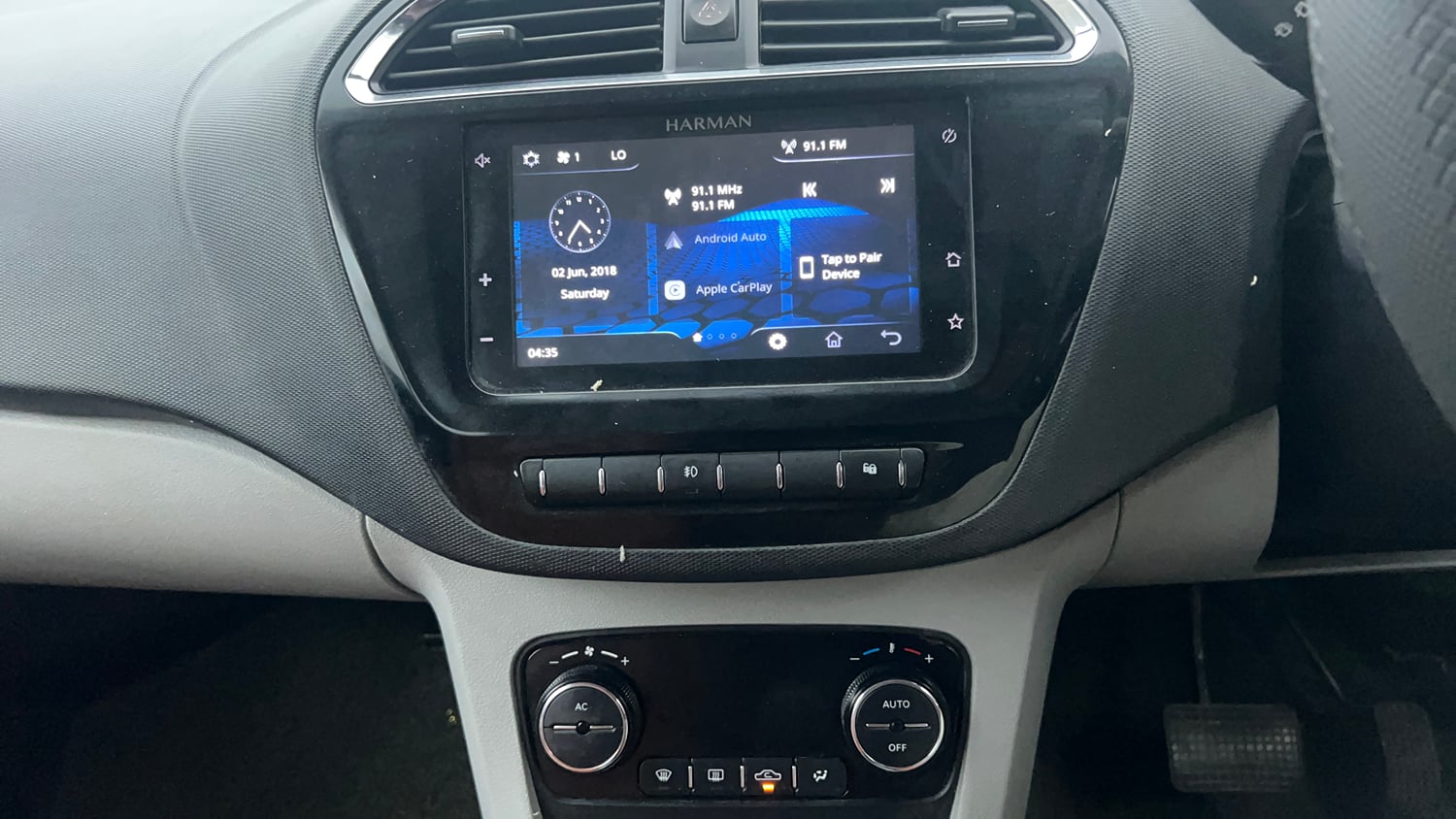 Used 2022 Tata Tiago XZA Plus Petrol Automatic interior MUSIC SYSTEM & AC CONTROL VIEW