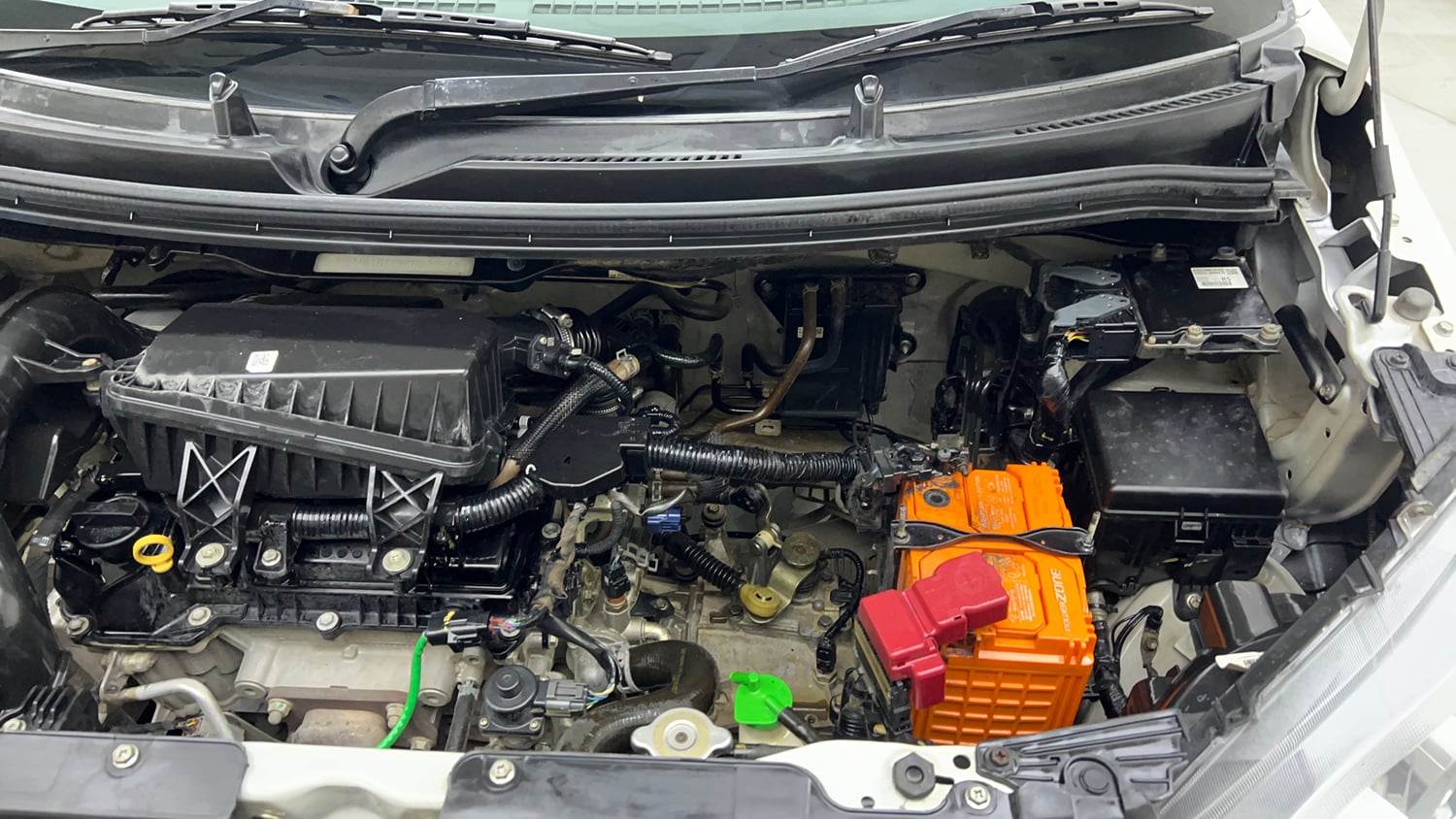 Used 2022 Maruti Suzuki Wagon R VXI 1.0 Petrol Manual engine ENGINE LEFT SIDE VIEW