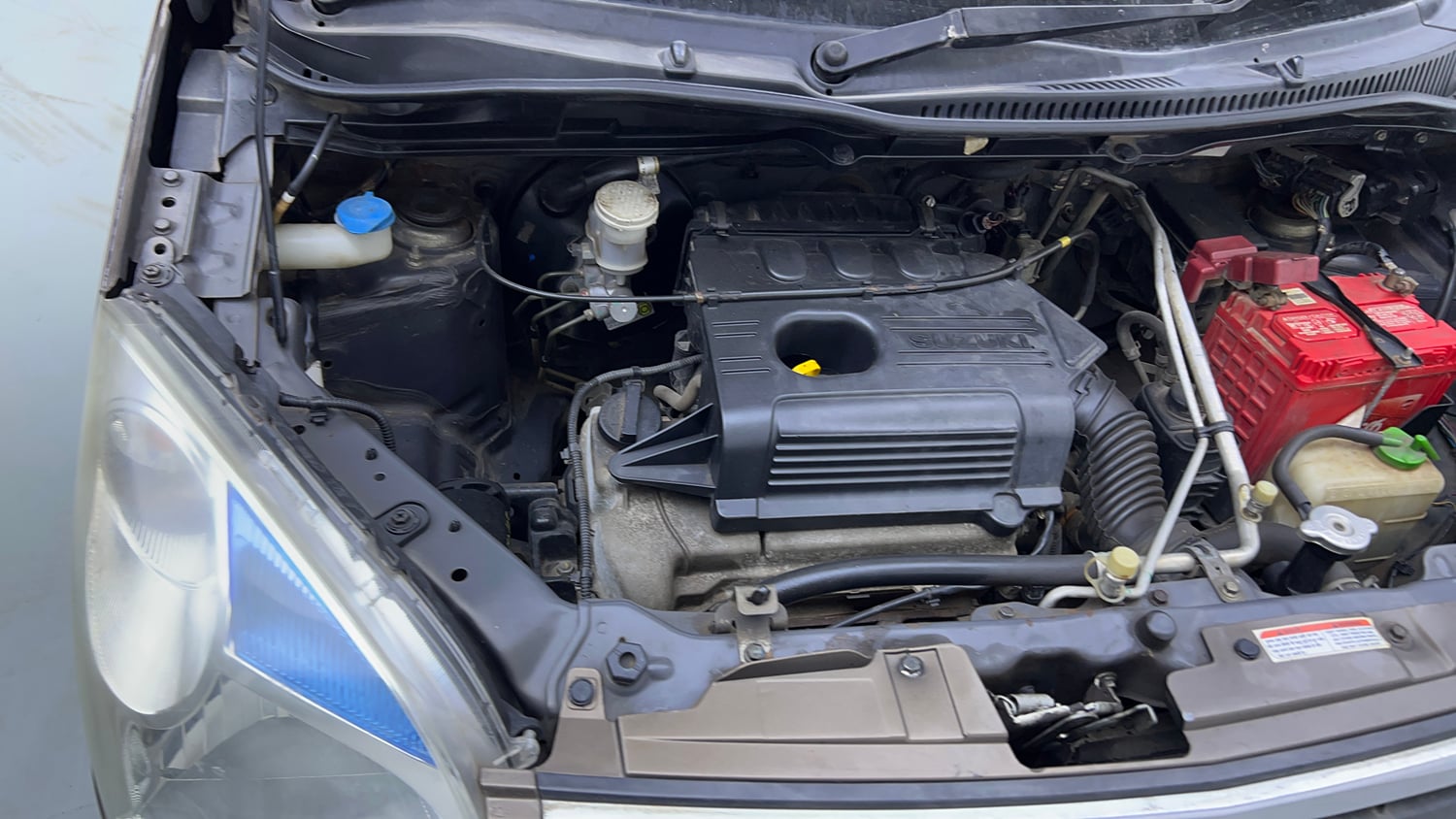 Used 2014 Maruti Suzuki Wagon R VXI Petrol Manual engine ENGINE RIGHT SIDE VIEW