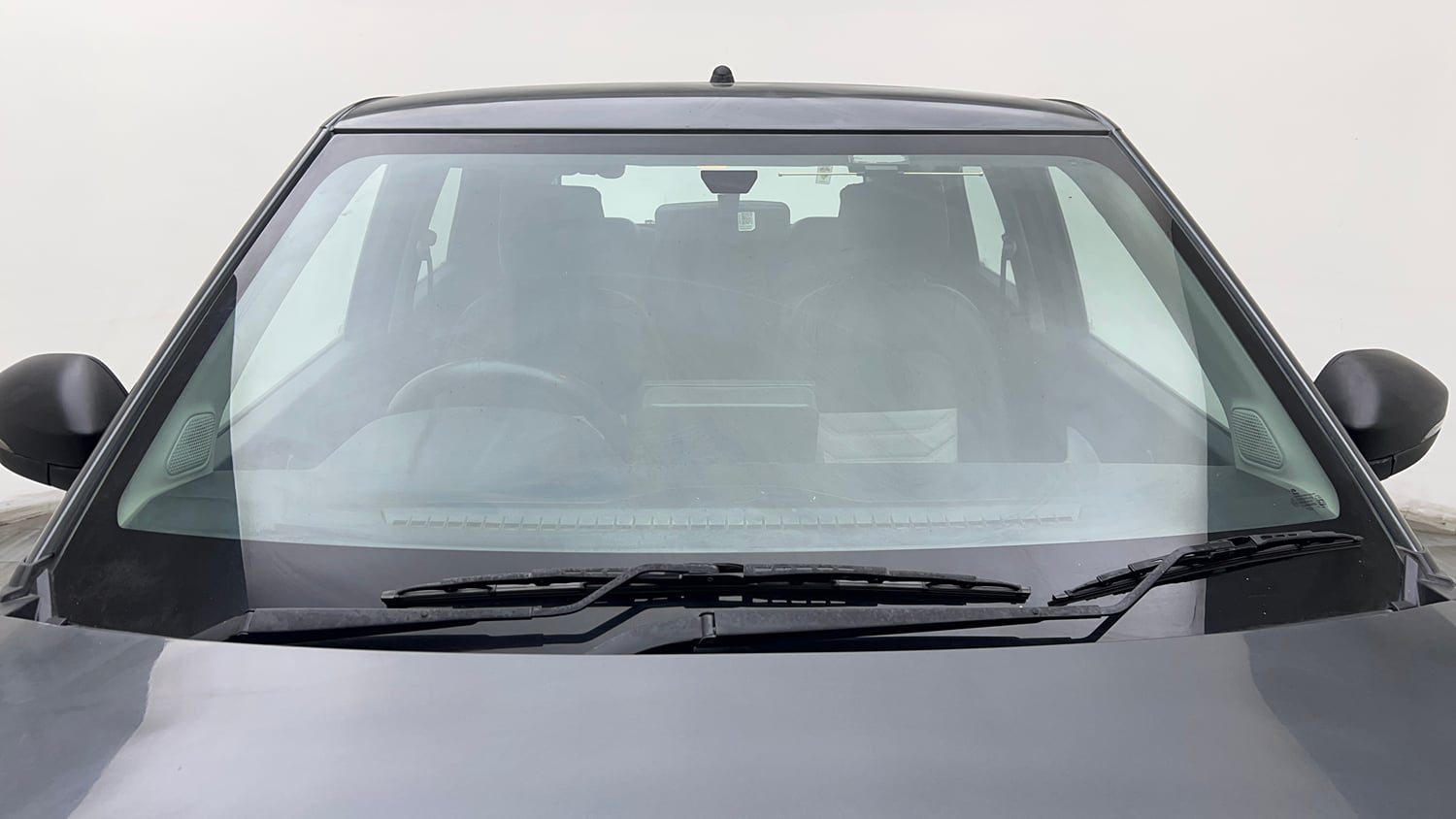 Used 2023 Tata Punch Pure MT Petrol Manual exterior FRONT WINDSHIELD VIEW