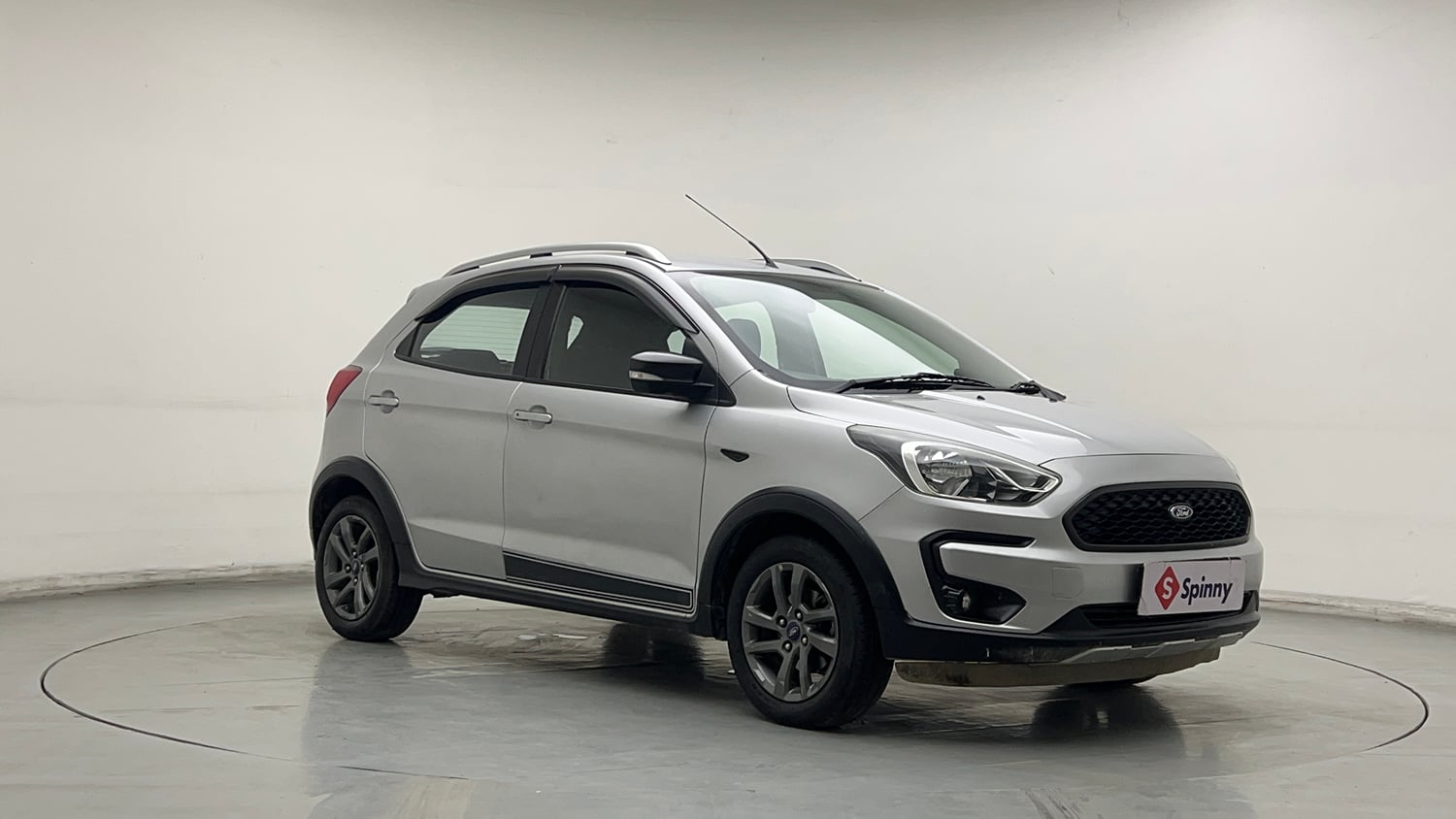 Used 2018 Ford Freestyle Titanium 1.2 Ti-VCT Petrol Manual exterior RIGHT FRONT CORNER VIEW
