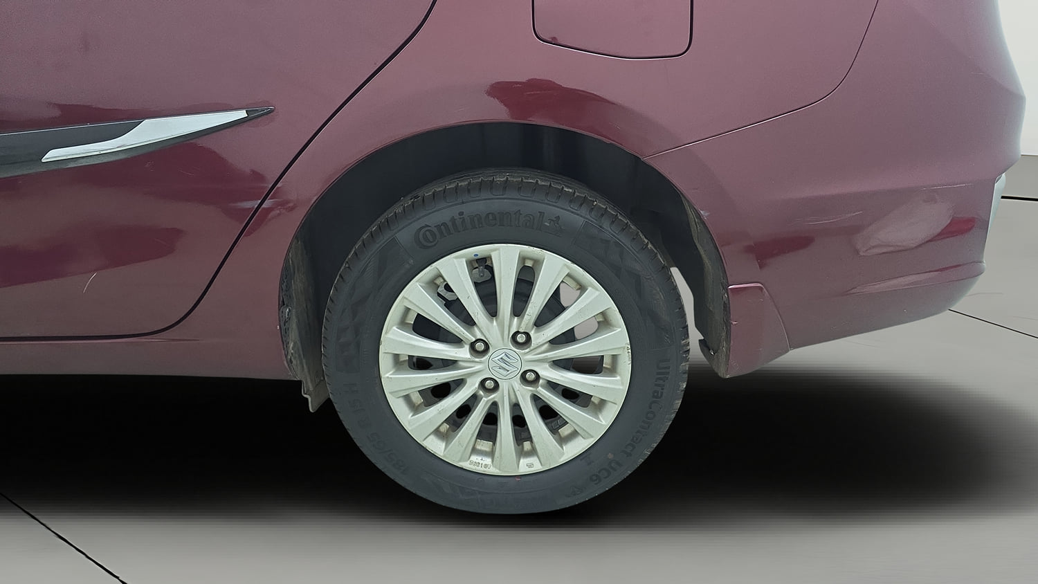 Used 2019 Maruti Suzuki Ciaz Delta Hybrid 1.5 Petrol Manual tyres LEFT REAR TYRE RIM VIEW