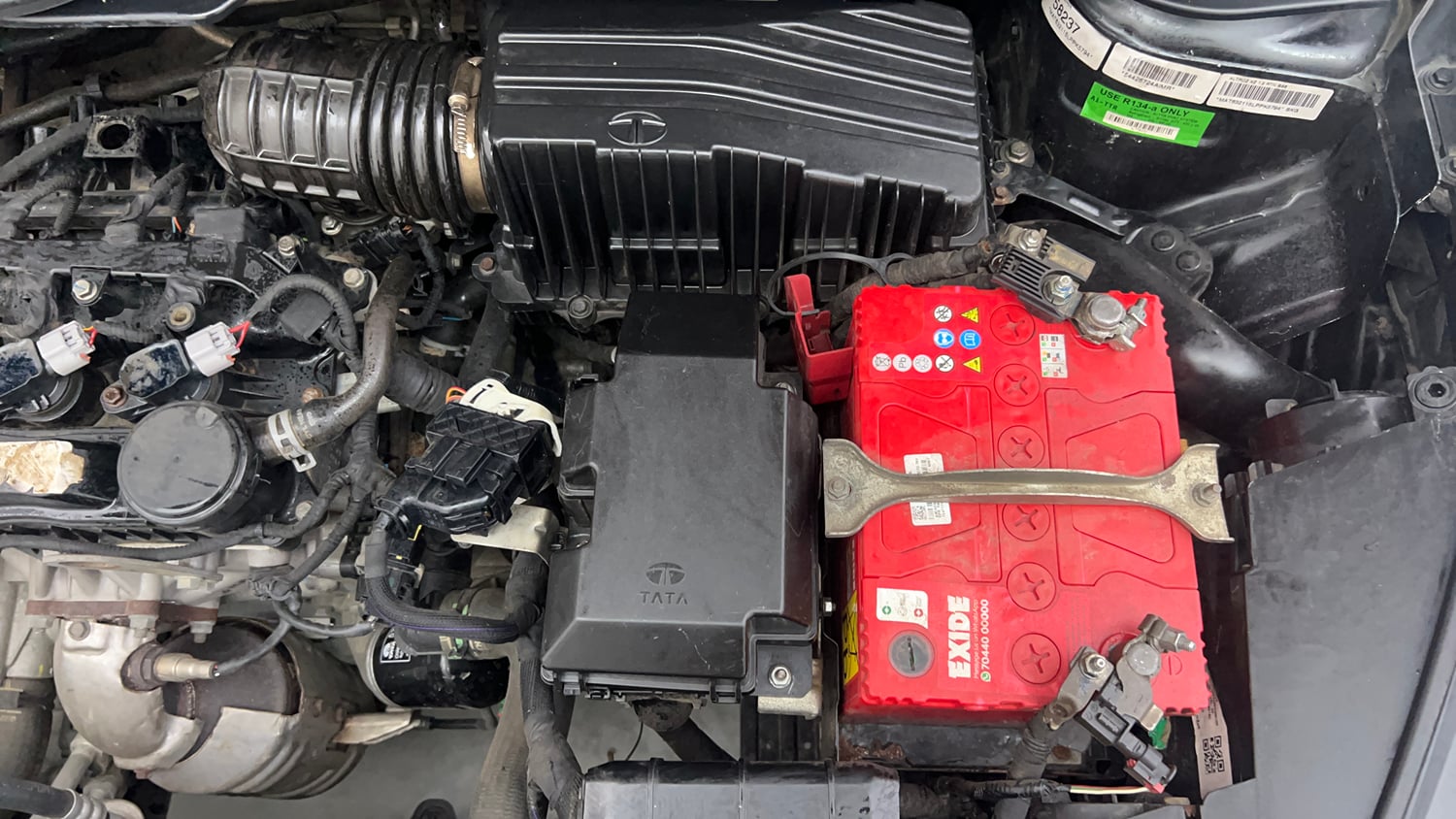 Used 2021 Tata Altroz XZ Petrol Petrol Manual engine ENGINE LEFT SIDE VIEW
