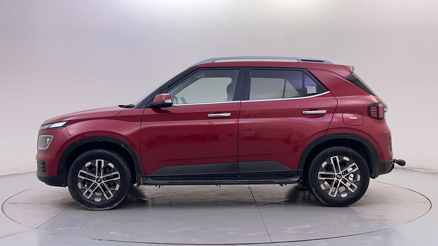 Used 2023 Hyundai Venue SX (O) 1.0 Turbo DCT Petrol Automatic exterior LEFT SIDE VIEW
