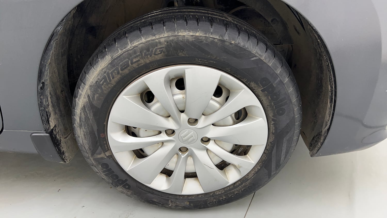 Used 2022 Maruti Suzuki Baleno Sigma MT Petrol Manual tyres RIGHT FRONT TYRE RIM VIEW