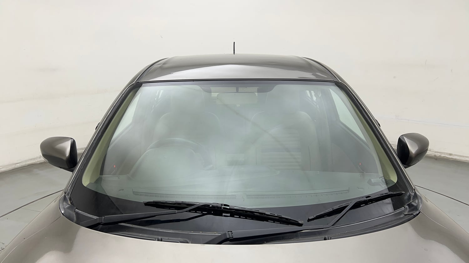Used 2018 Maruti Suzuki Dzire VXi AMT Petrol Automatic exterior FRONT WINDSHIELD VIEW