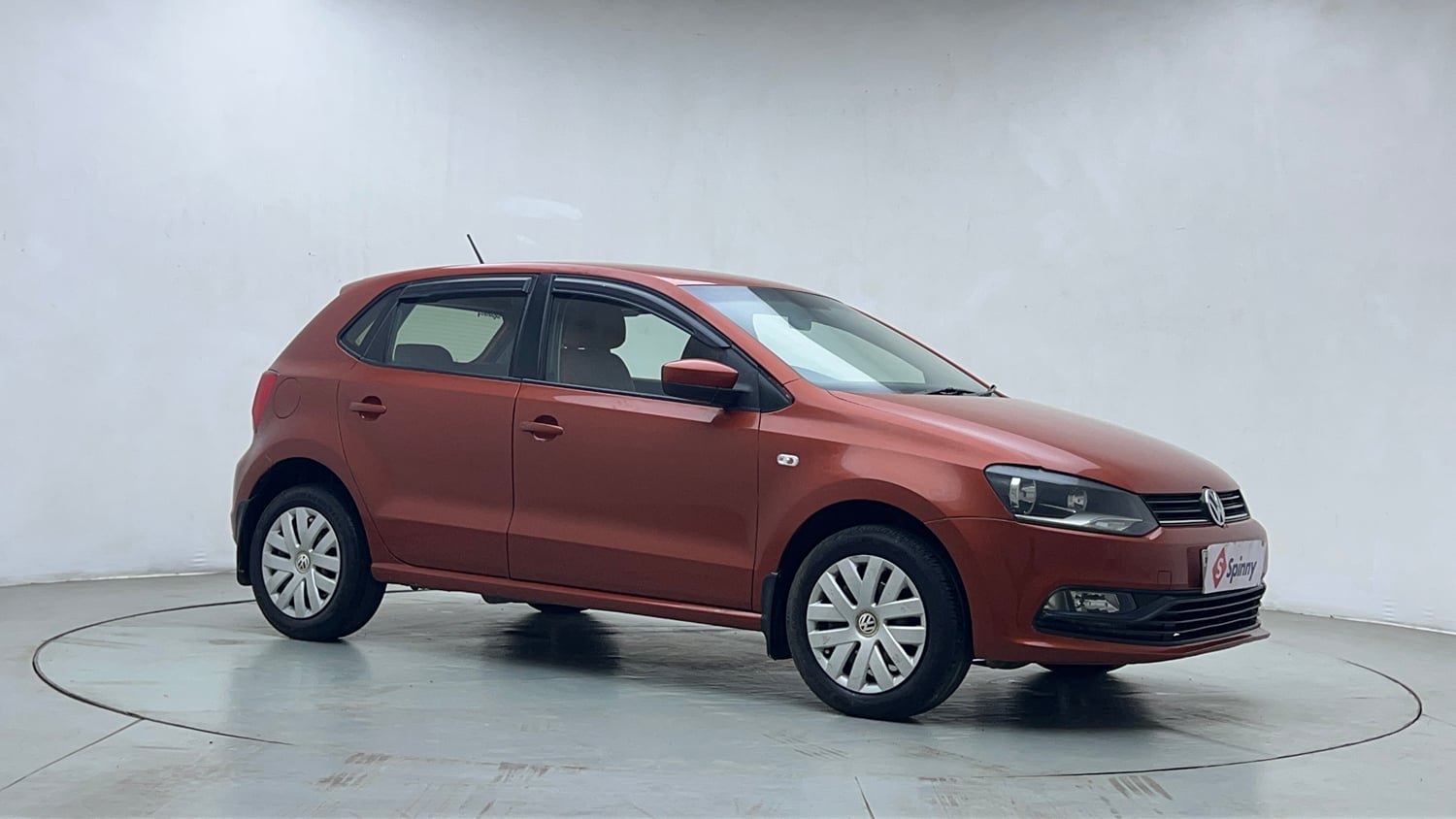 Used 2014 Volkswagen Polo Comfortline 1.2L (P) Petrol Manual exterior RIGHT FRONT CORNER VIEW