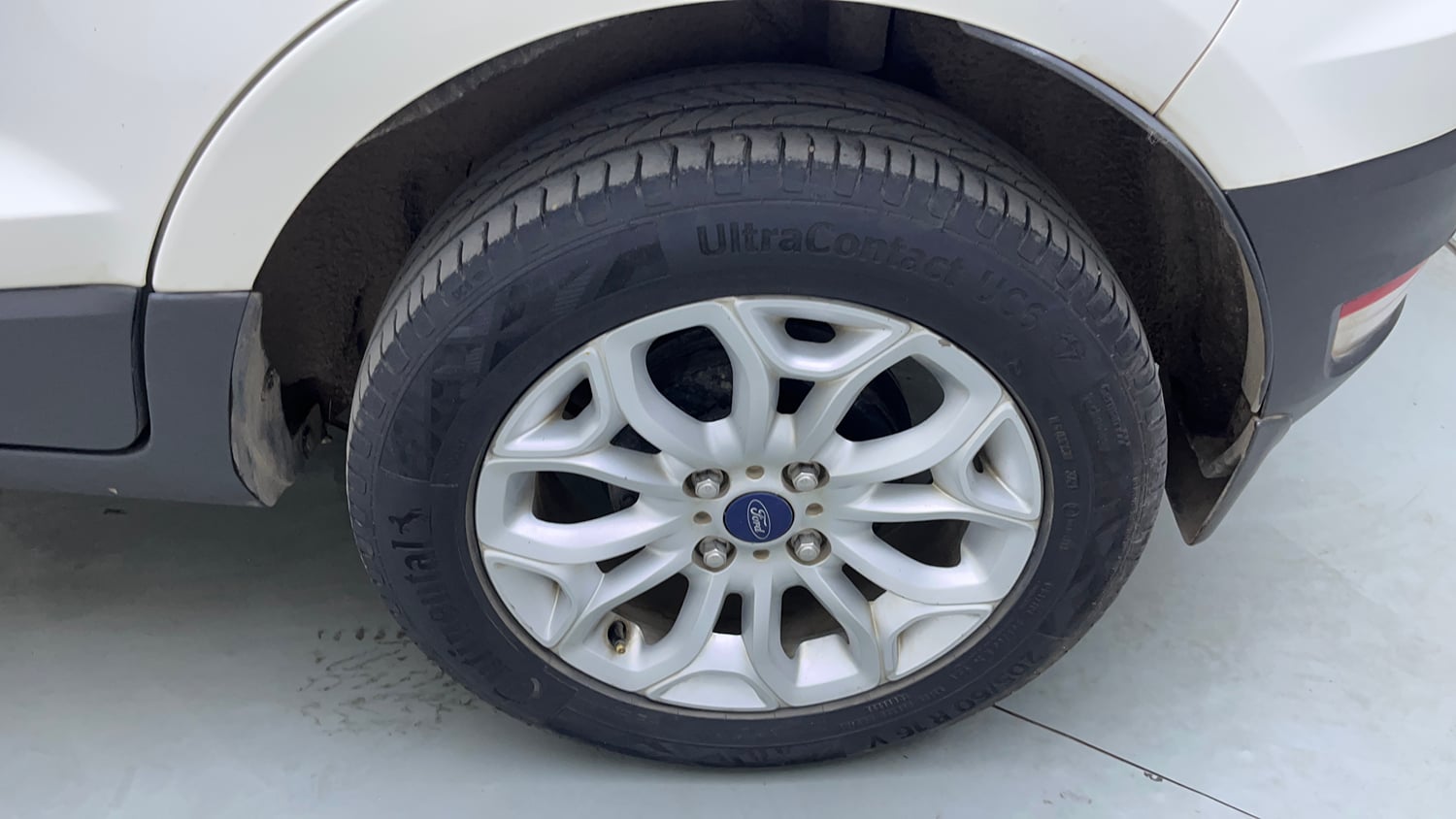 Used 2015 Ford EcoSport Titanium 1.5 TDCi (Opt) Diesel Manual tyres LEFT REAR TYRE RIM VIEW