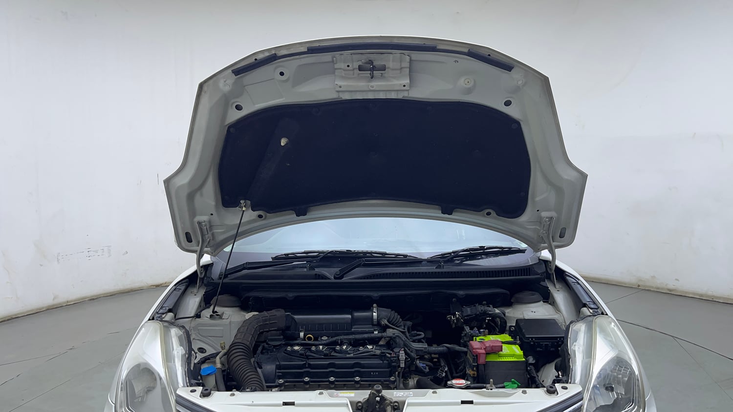 Used 2016 Maruti Suzuki Baleno Delta 1.2 Petrol Manual engine ENGINE & BONNET OPEN FRONT VIEW