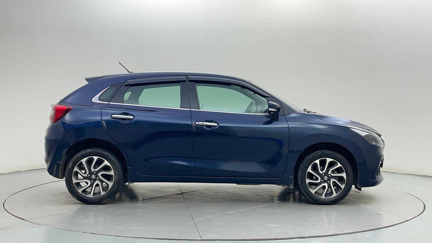 Used 2022 Maruti Suzuki Baleno Alpha AGS Petrol Automatic exterior RIGHT SIDE VIEW