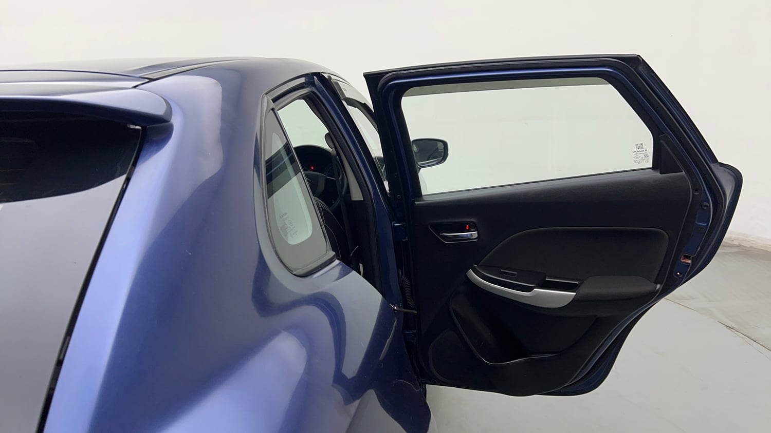 Used 2018 Maruti Suzuki Baleno Delta 1.2 Petrol Manual interior RIGHT REAR DOOR OPEN VIEW