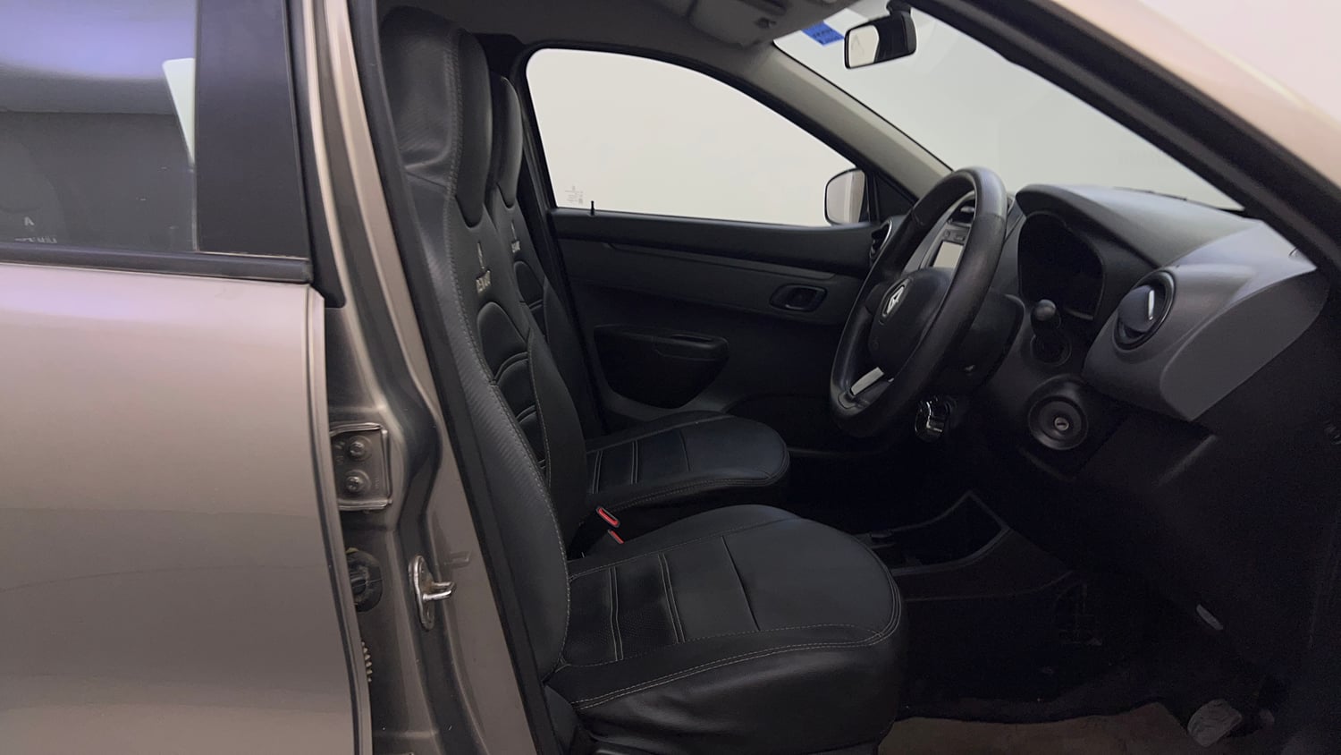 Used 2018 Renault Kwid 1.0 RXT AMT Opt Petrol Automatic interior RIGHT SIDE FRONT DOOR CABIN VIEW
